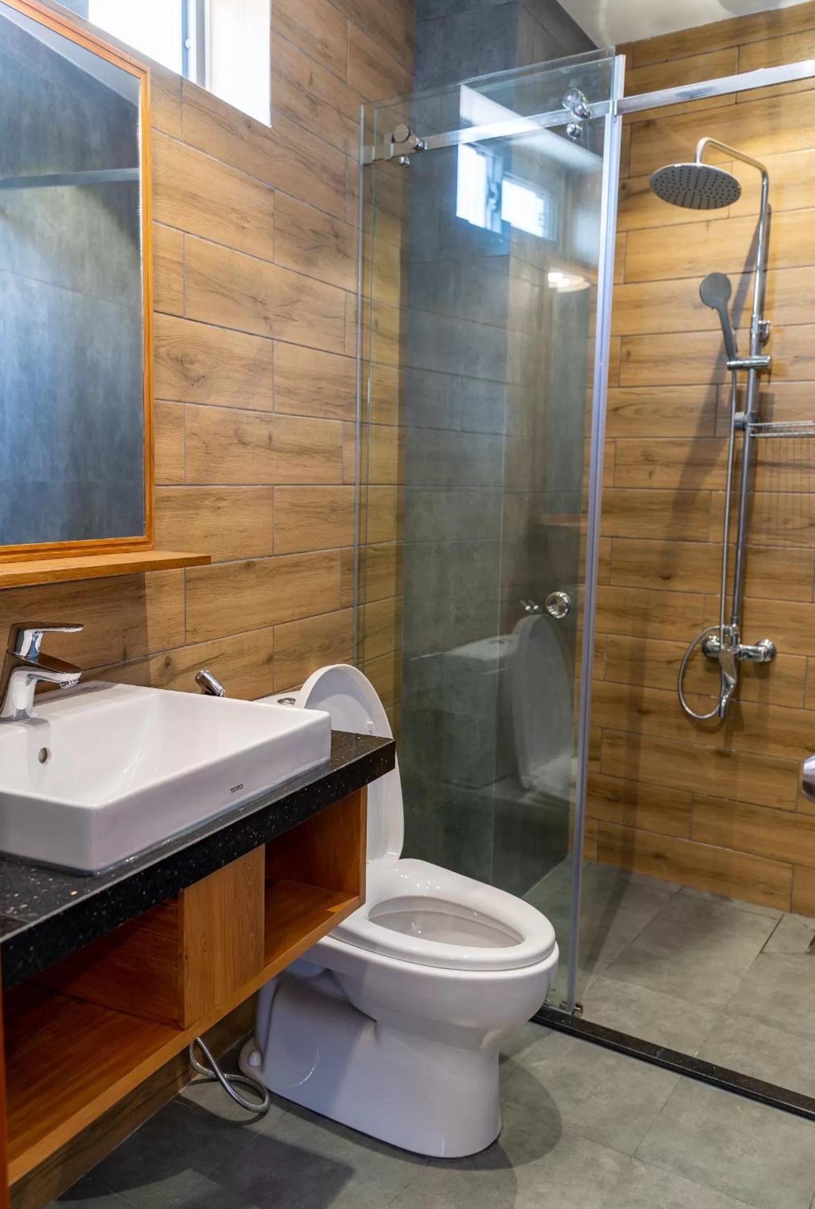 Shower in Coast House Boutique Hotel