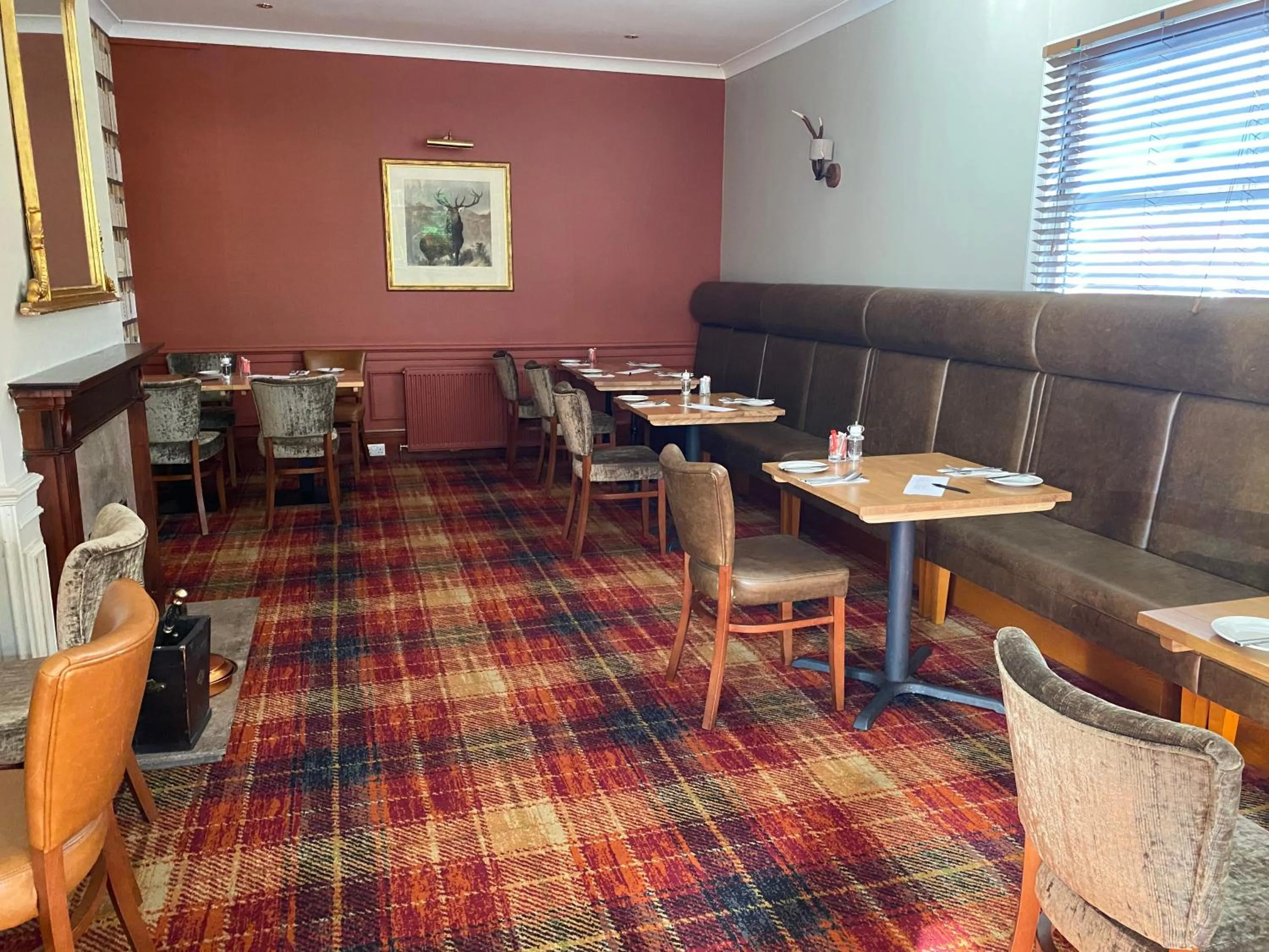 Restaurant/places to eat in Boat Country Inn and Restaurant