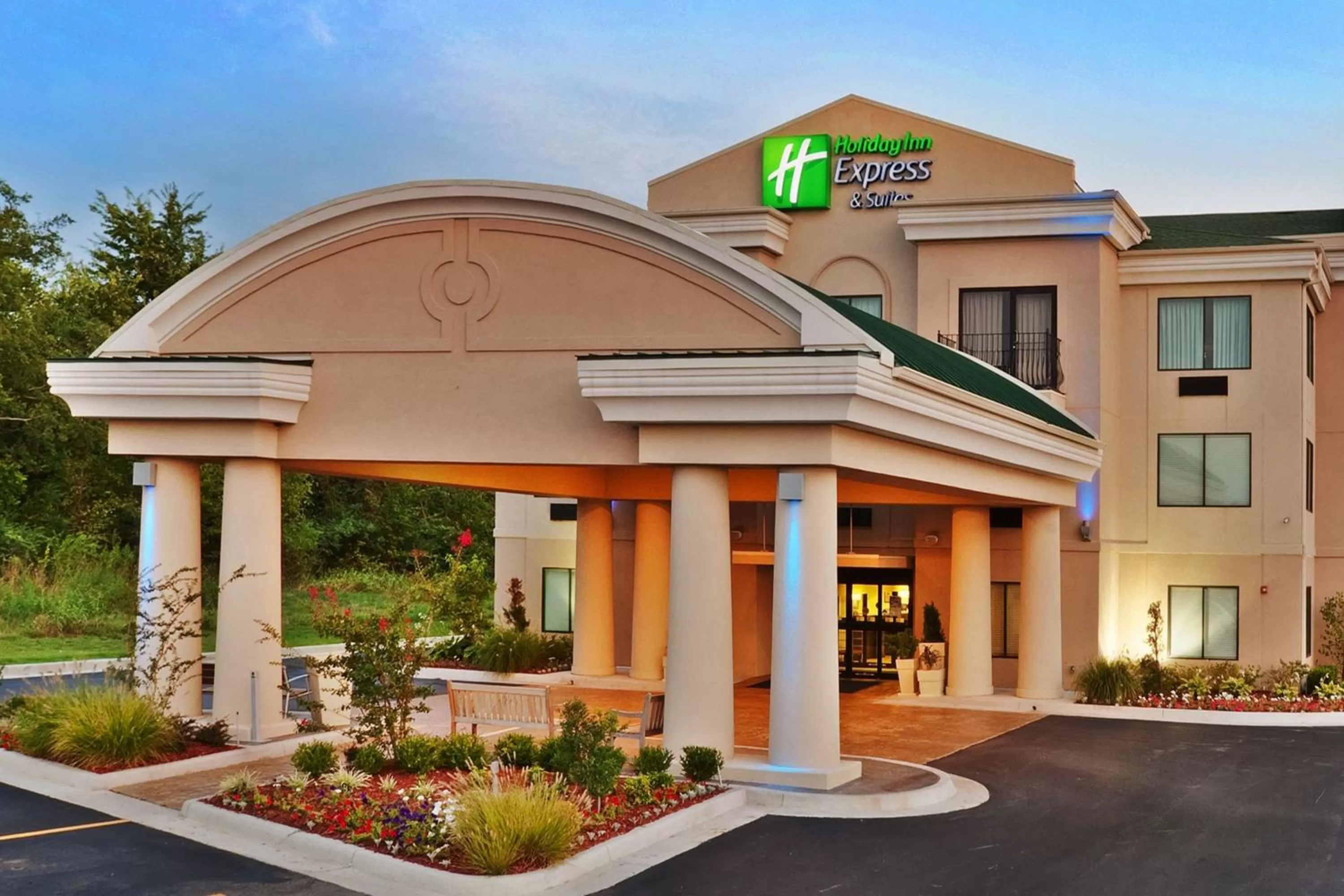 Property building in Holiday Inn Express Hotel & Suites Muskogee by IHG