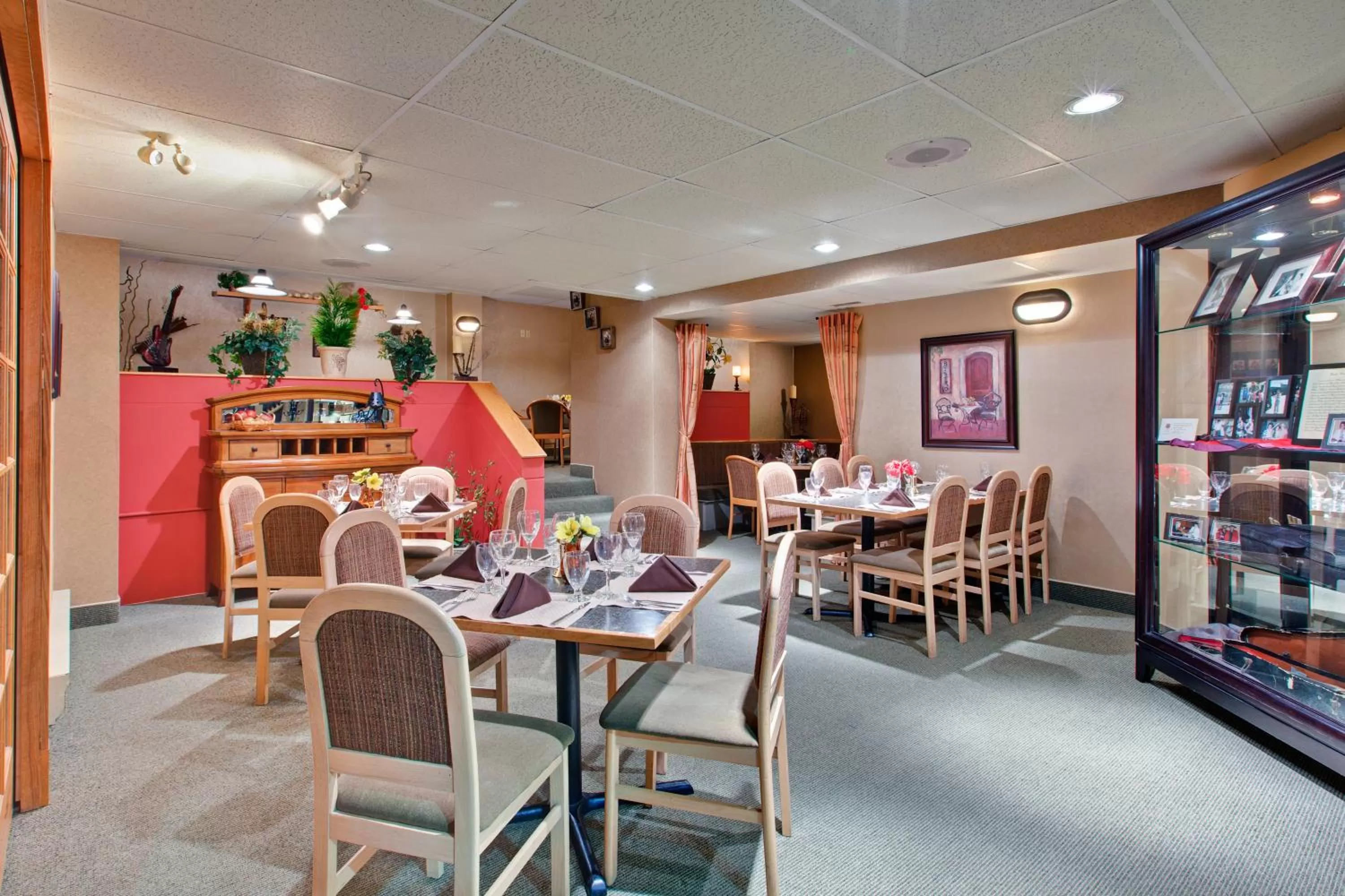 Restaurant/places to eat in Days Inn by Wyndham Stephenville