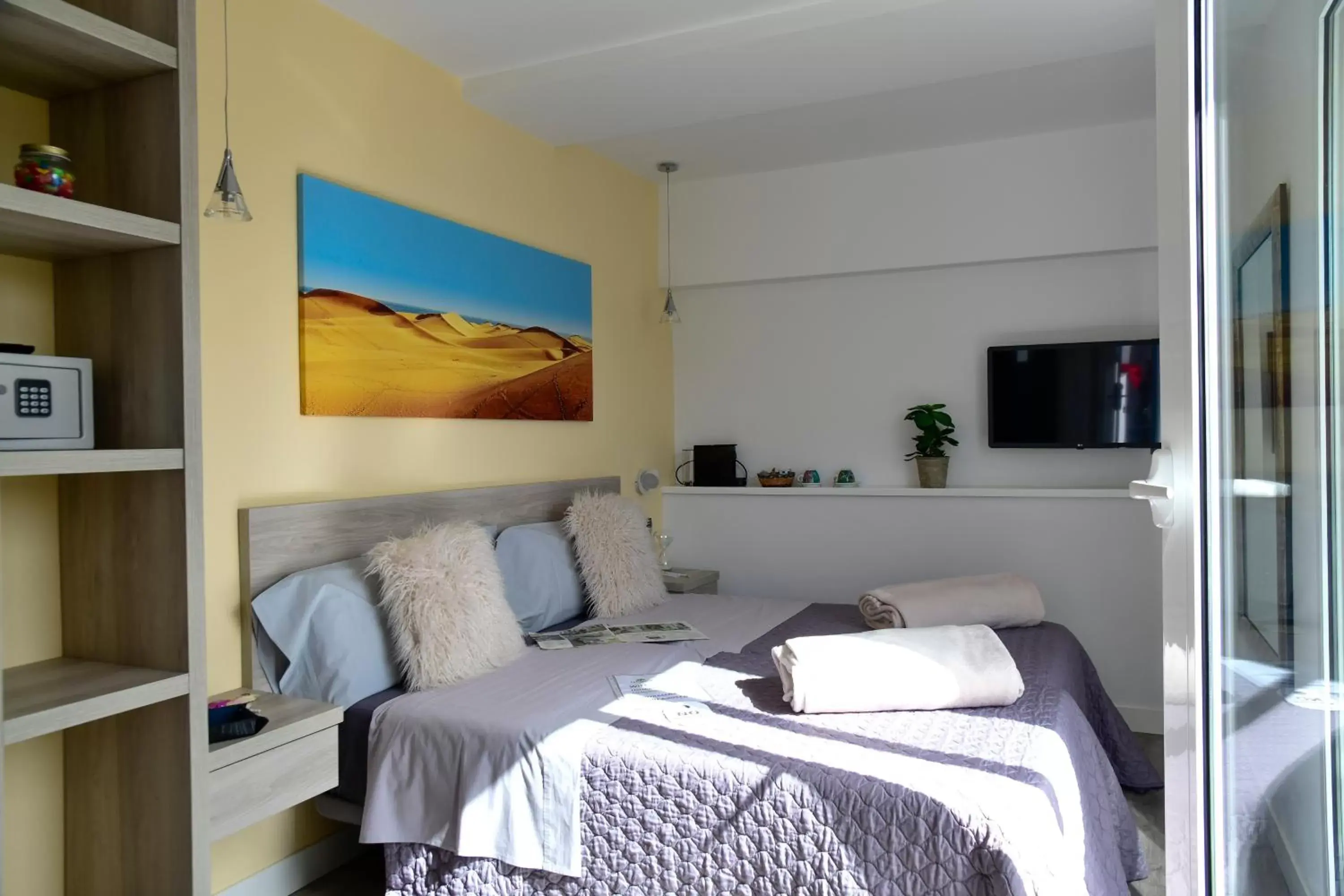 Suite with Terrace in La Palmera Hotel Boutique Suite with Terrace in La Palmera Hotel Boutique