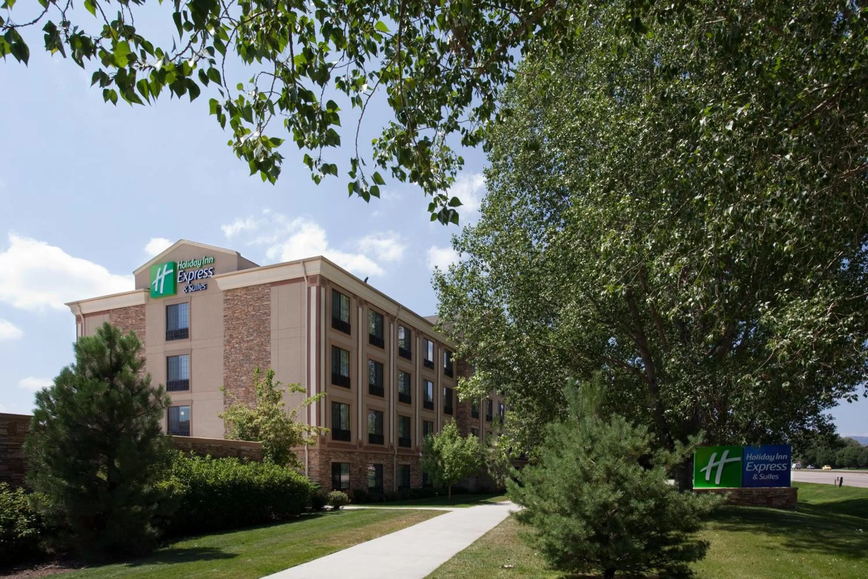 Property building in Holiday Inn Express Hotel & Suites Fort Collins by IHG