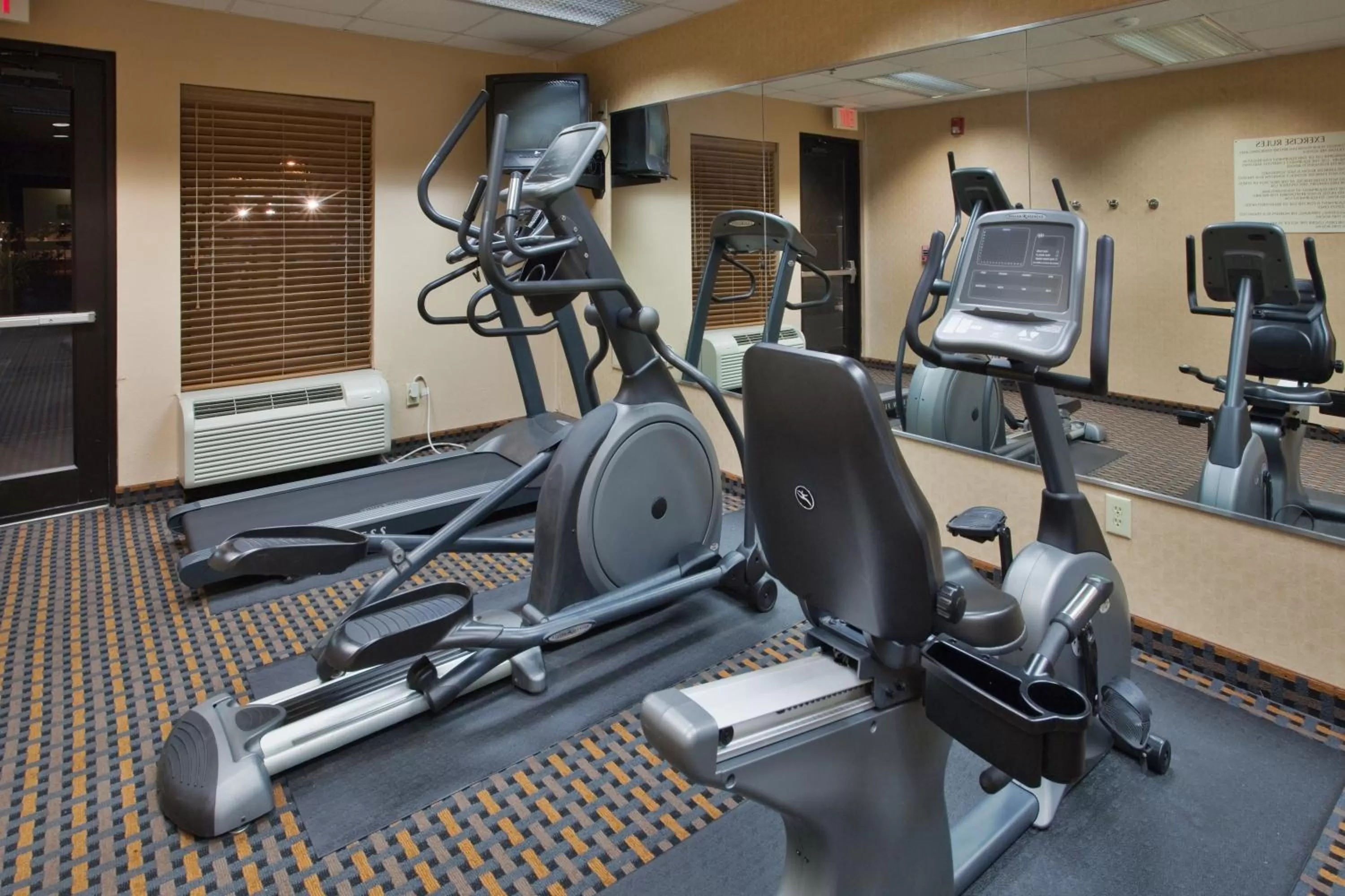 Fitness centre/facilities in Holiday Inn Express & Suites - Morehead City by IHG