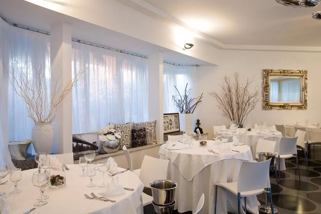 Restaurant/places to eat in Hotel & Loisir Le Ruote