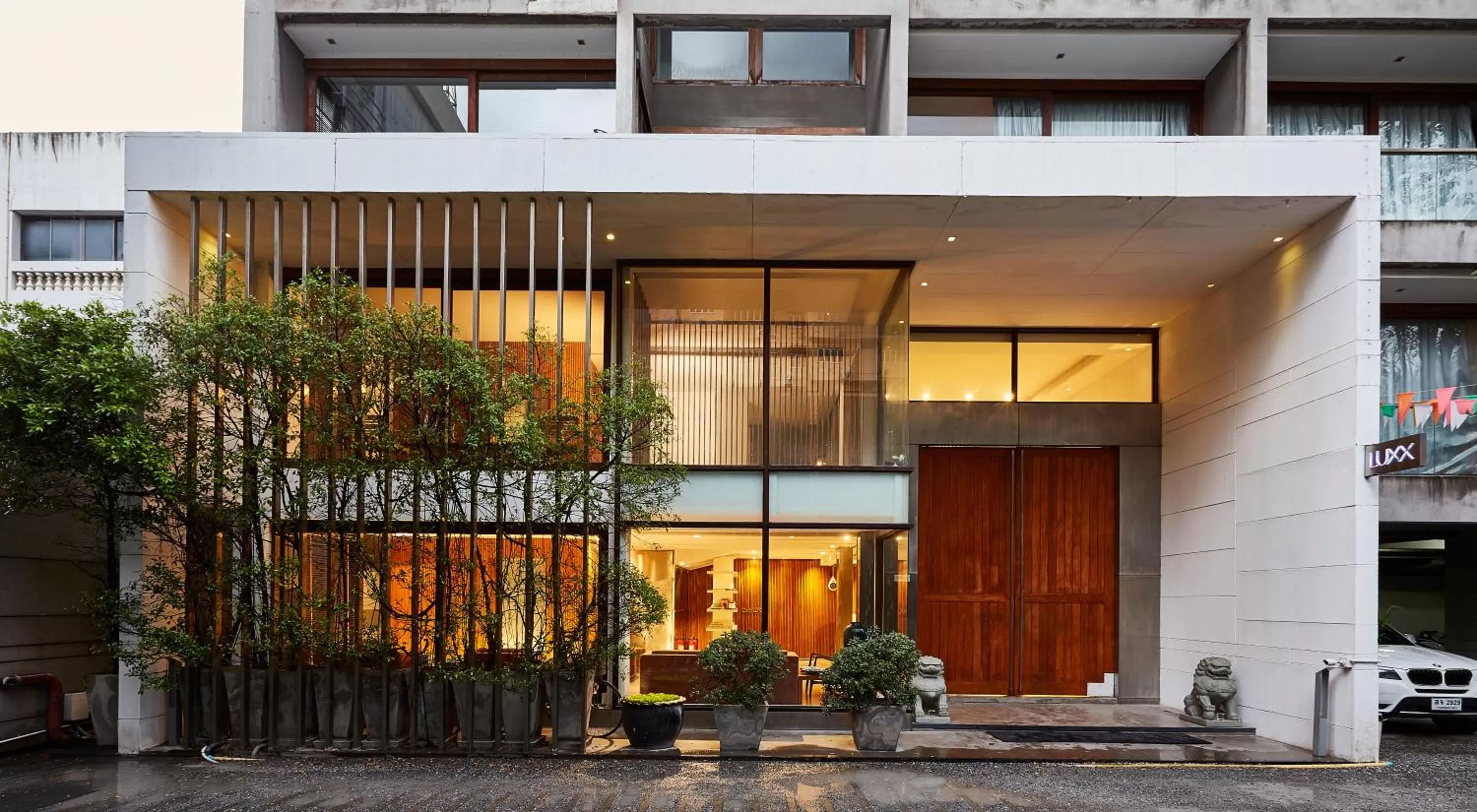 Property building in LUXX Langsuan Hotel - SHA Plus