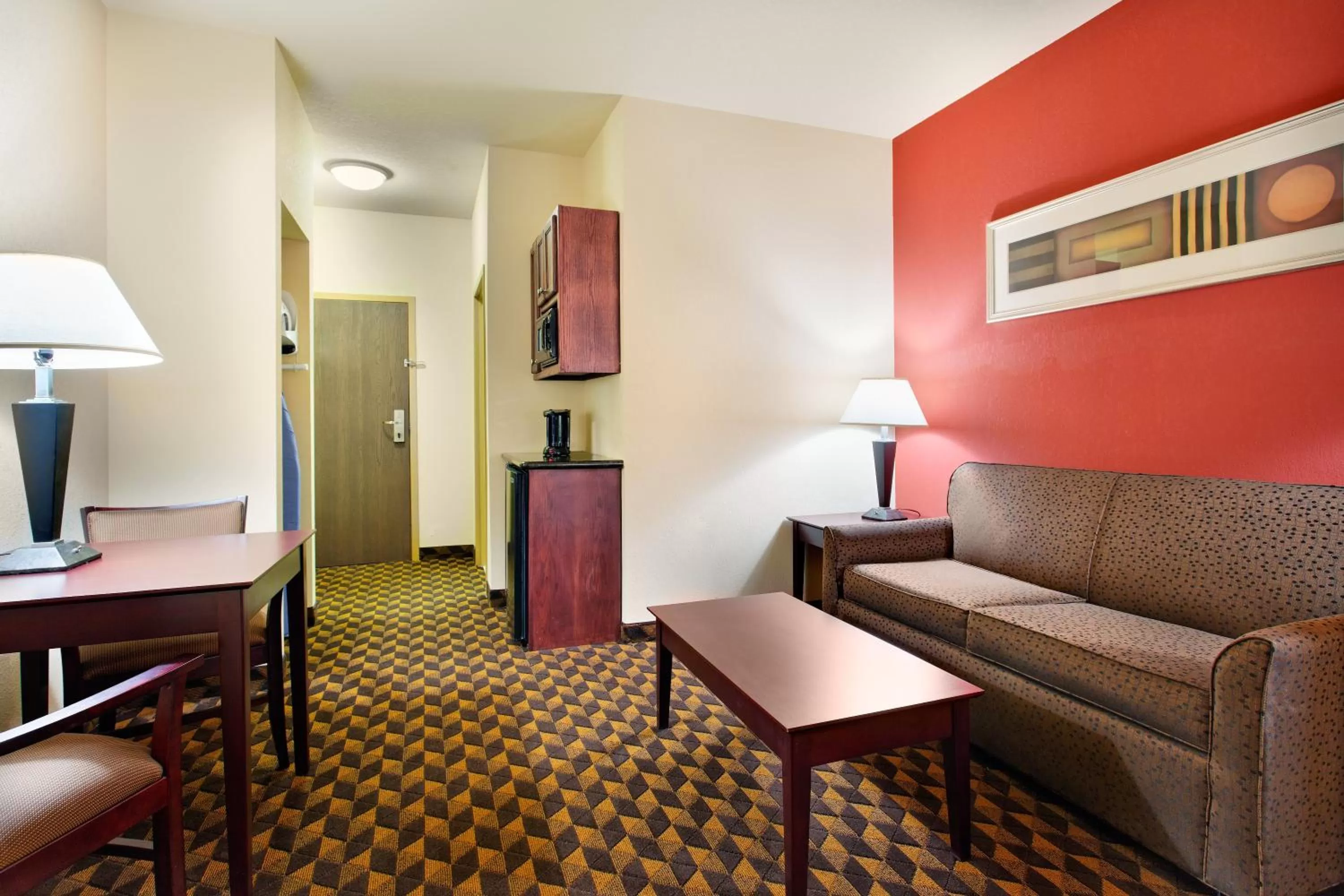 Photo of the whole room in Holiday Inn Express & Suites Malvern by IHG