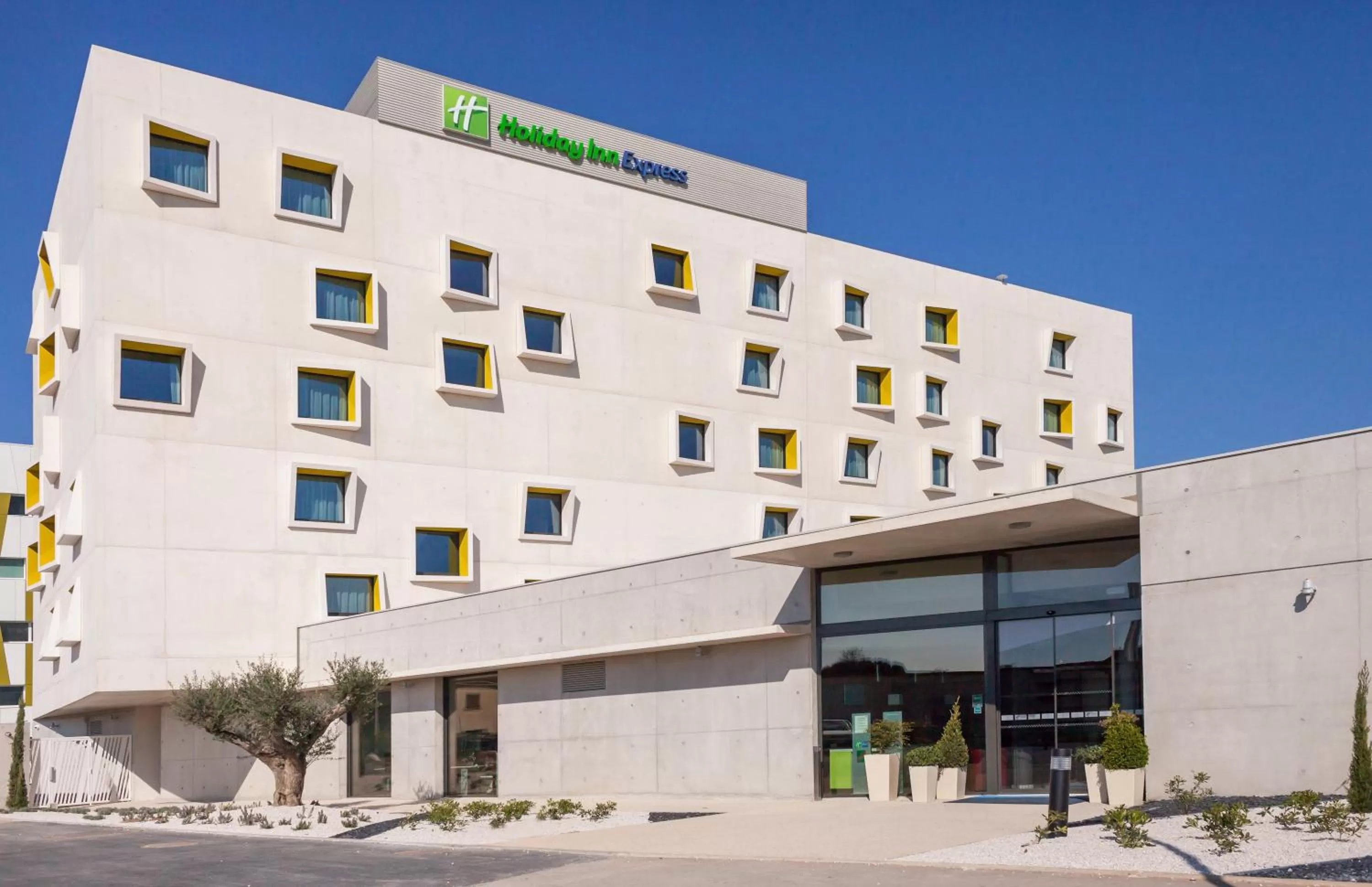 Property building in Holiday Inn Express Montpellier - Odysseum by IHG
