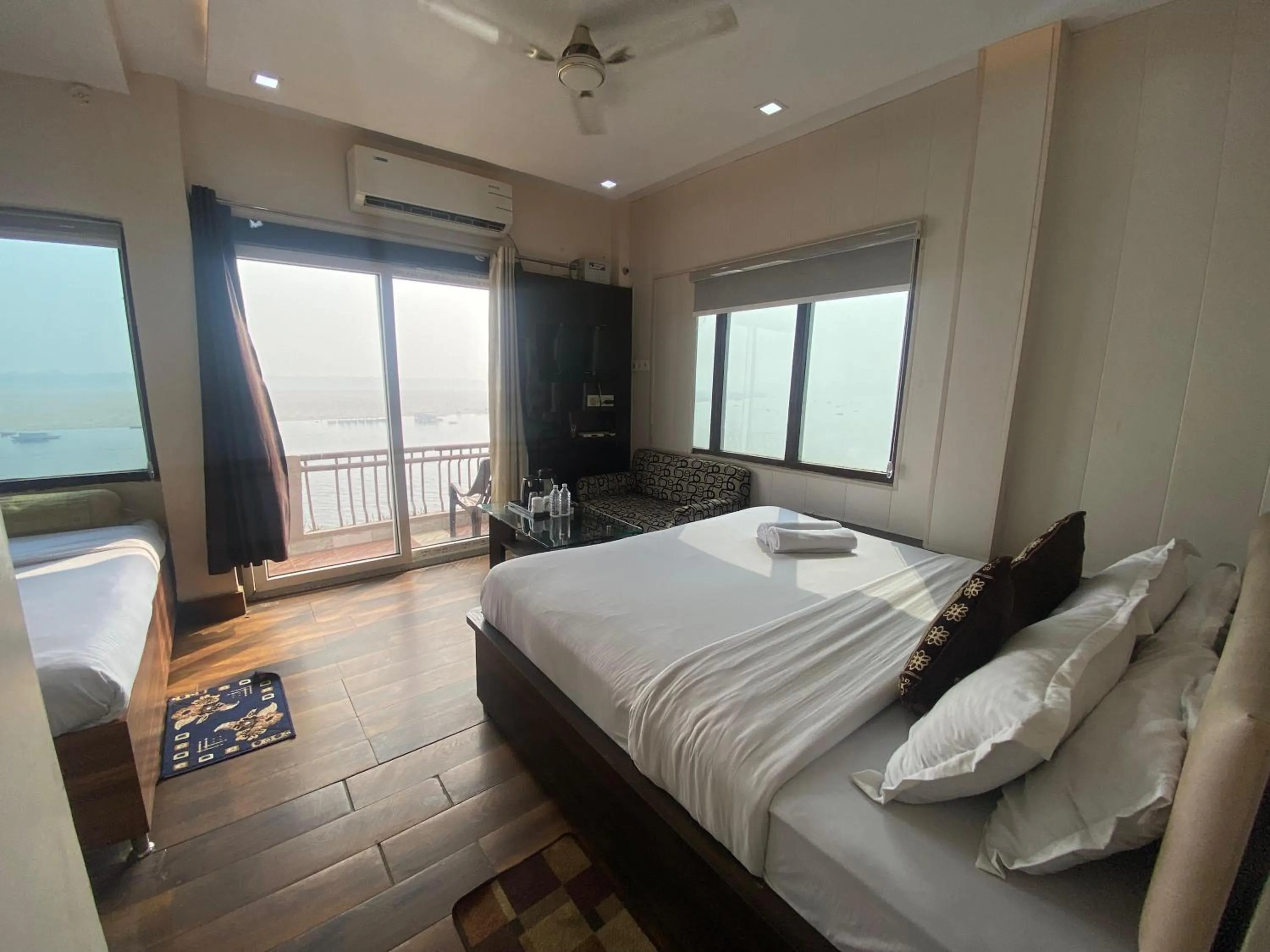 Bedroom in Hotel Sita (place on the heritage ghats of benaras)