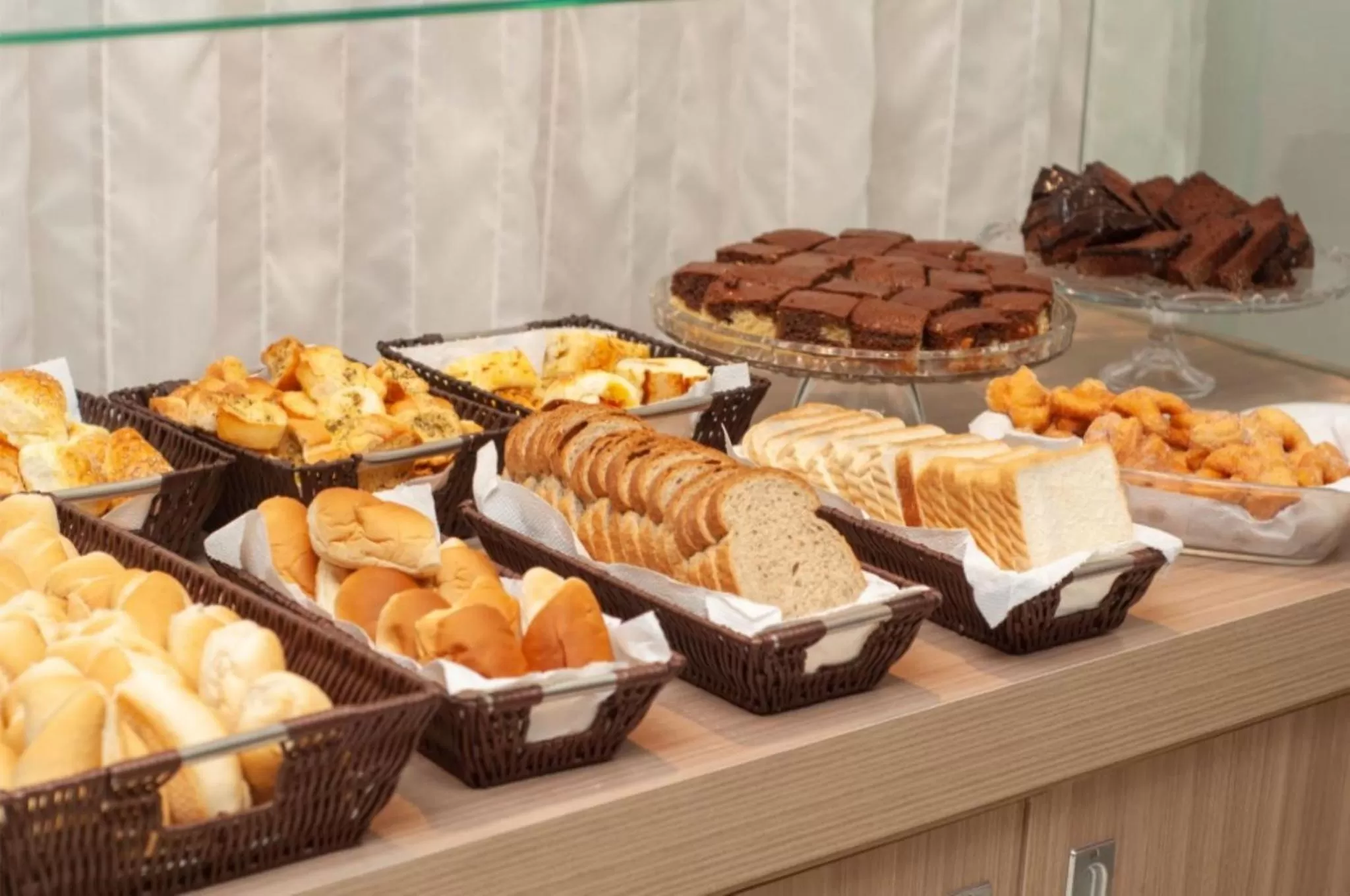 Breakfast in SMART IGUASSU HOTEL