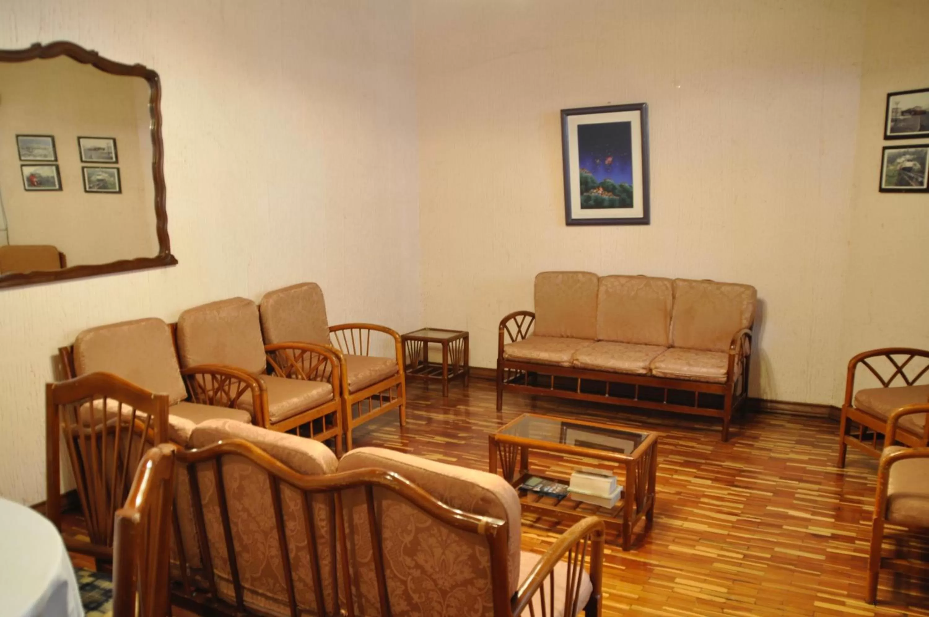 Communal lounge/ TV room in Hotel Europa