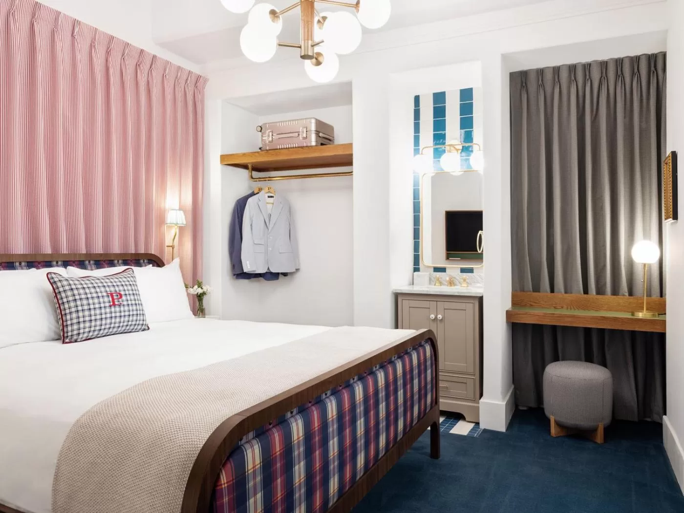 Photo of the whole room, Bed in Palihotel San Diego Gaslamp Quarter