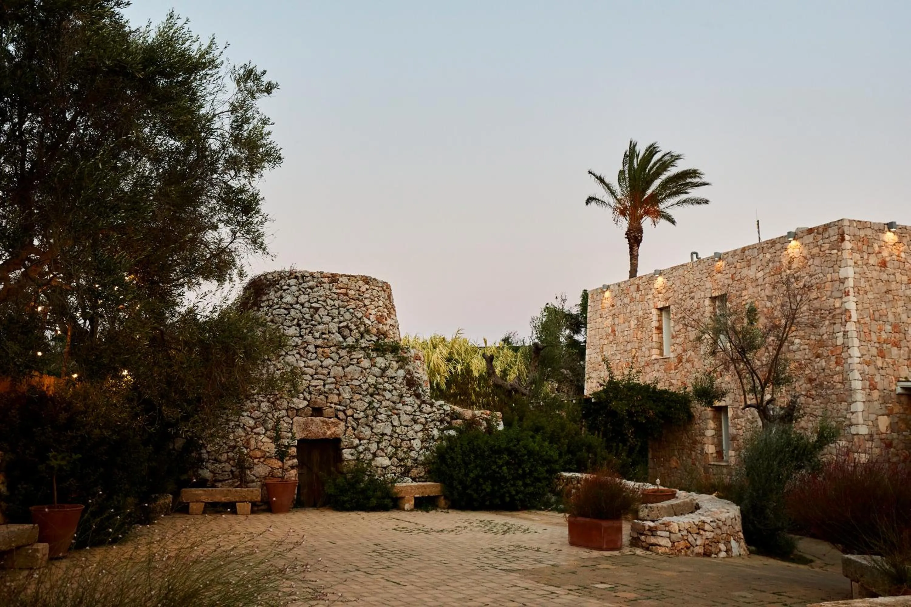 Property building in Montiro' Hotel