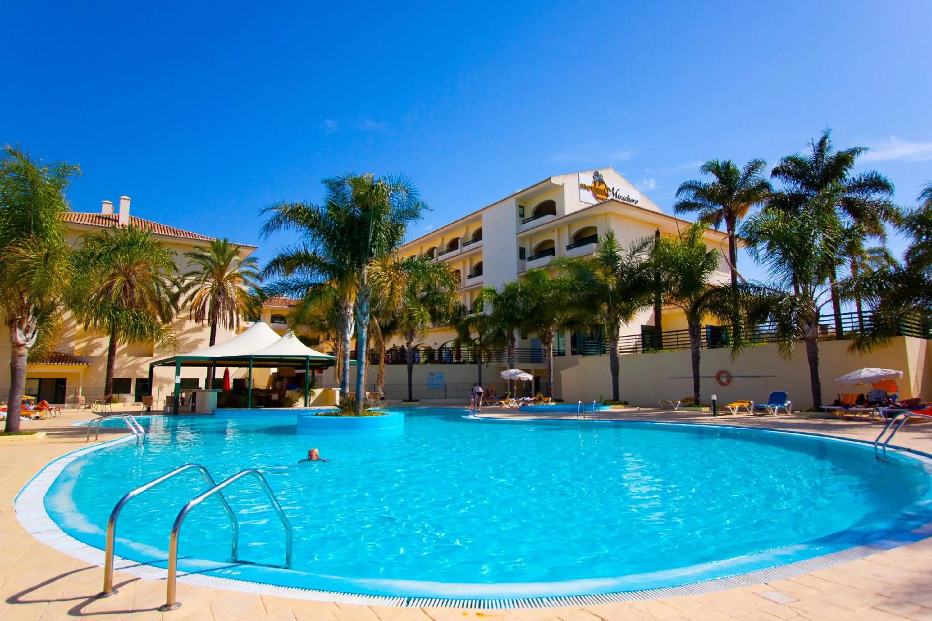 People in Mirachoro Carvoeiro