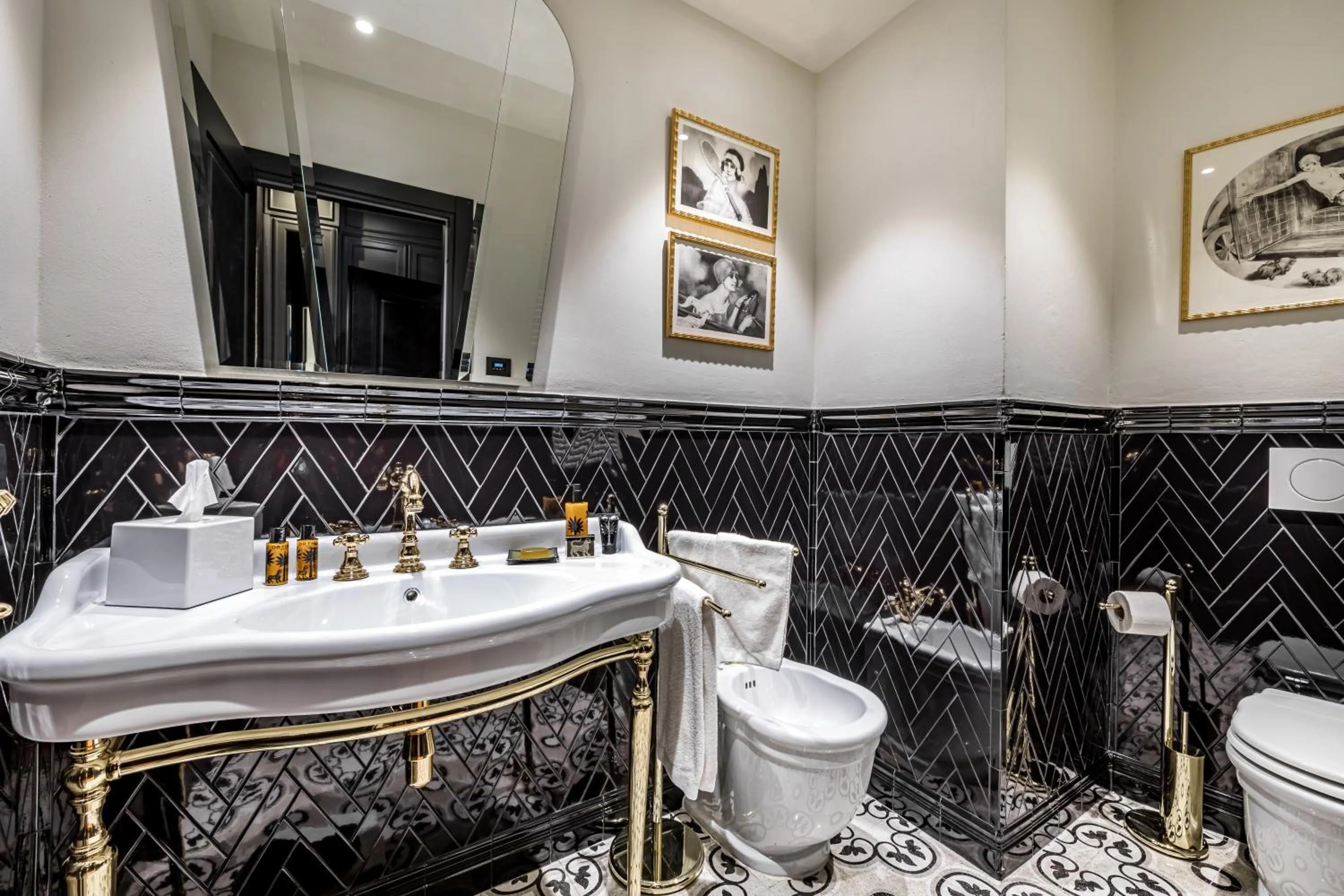 Bathroom in Palazzo Bianca Cappello Residenza d'Epoca