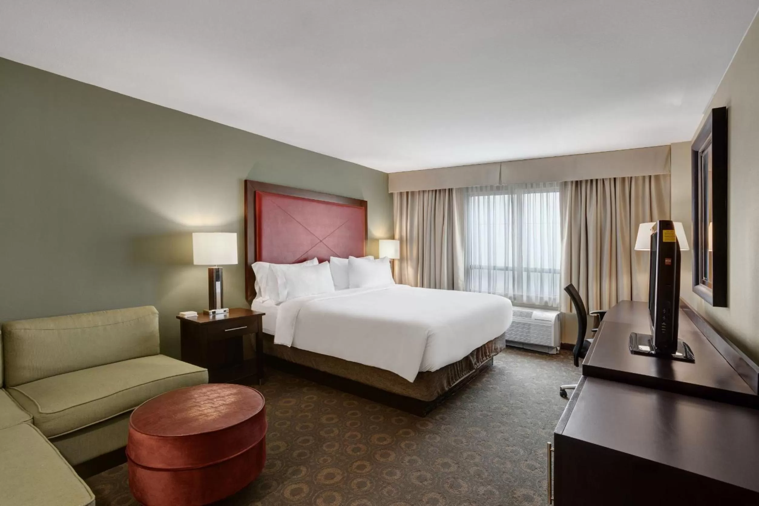Photo of the whole room, Bed in Crowne Plaza Houston Galleria Area by IHG