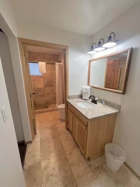 Bathroom in TimberLodge Inn