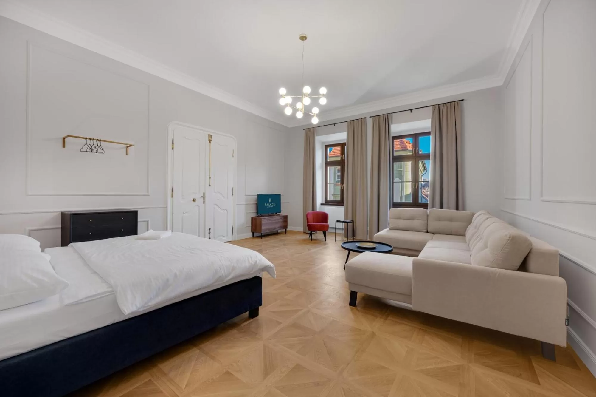 TV and multimedia, Bed in Palace Apartments