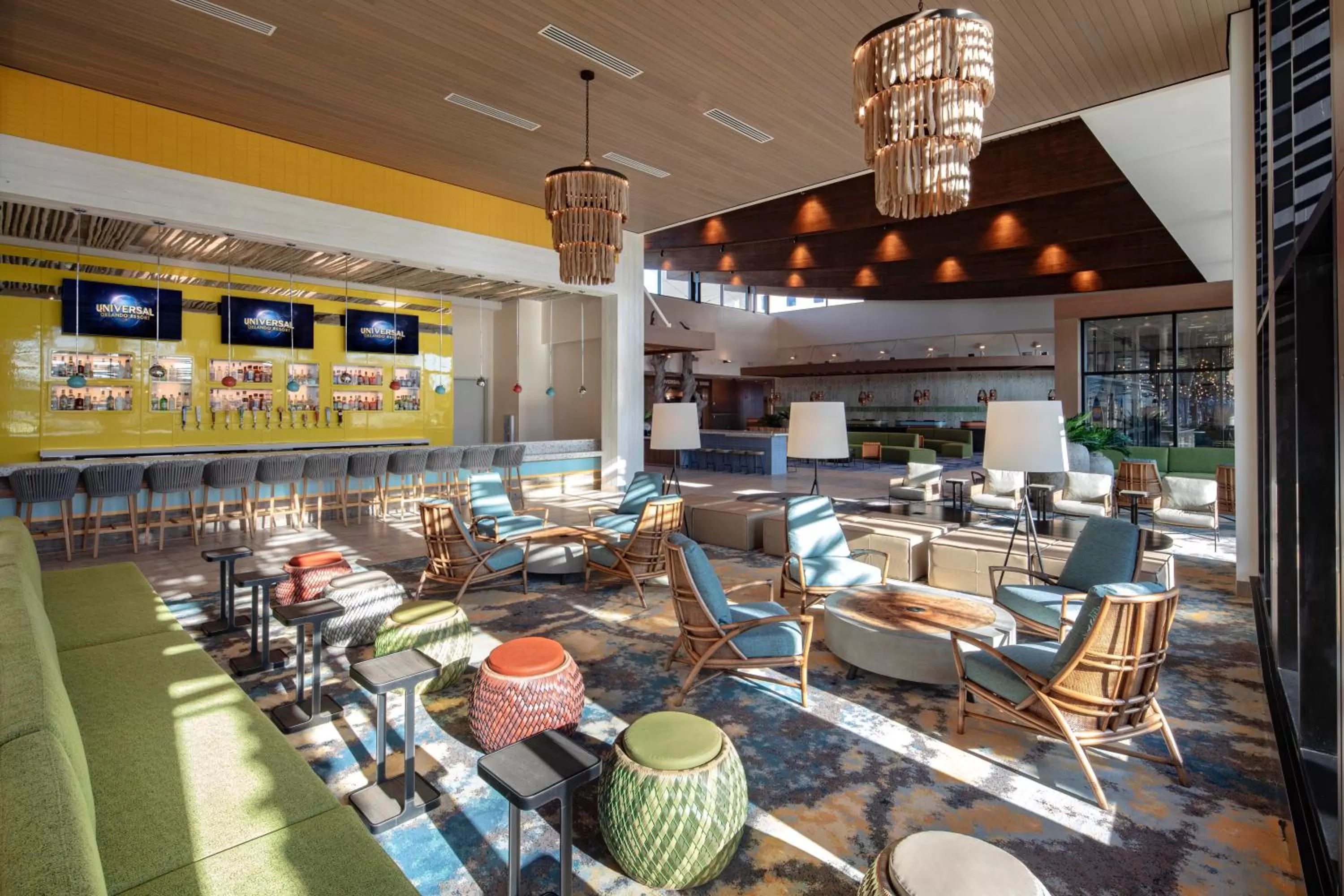 Restaurant/places to eat in Universal’s Endless Summer Resort – Dockside Inn and Suites