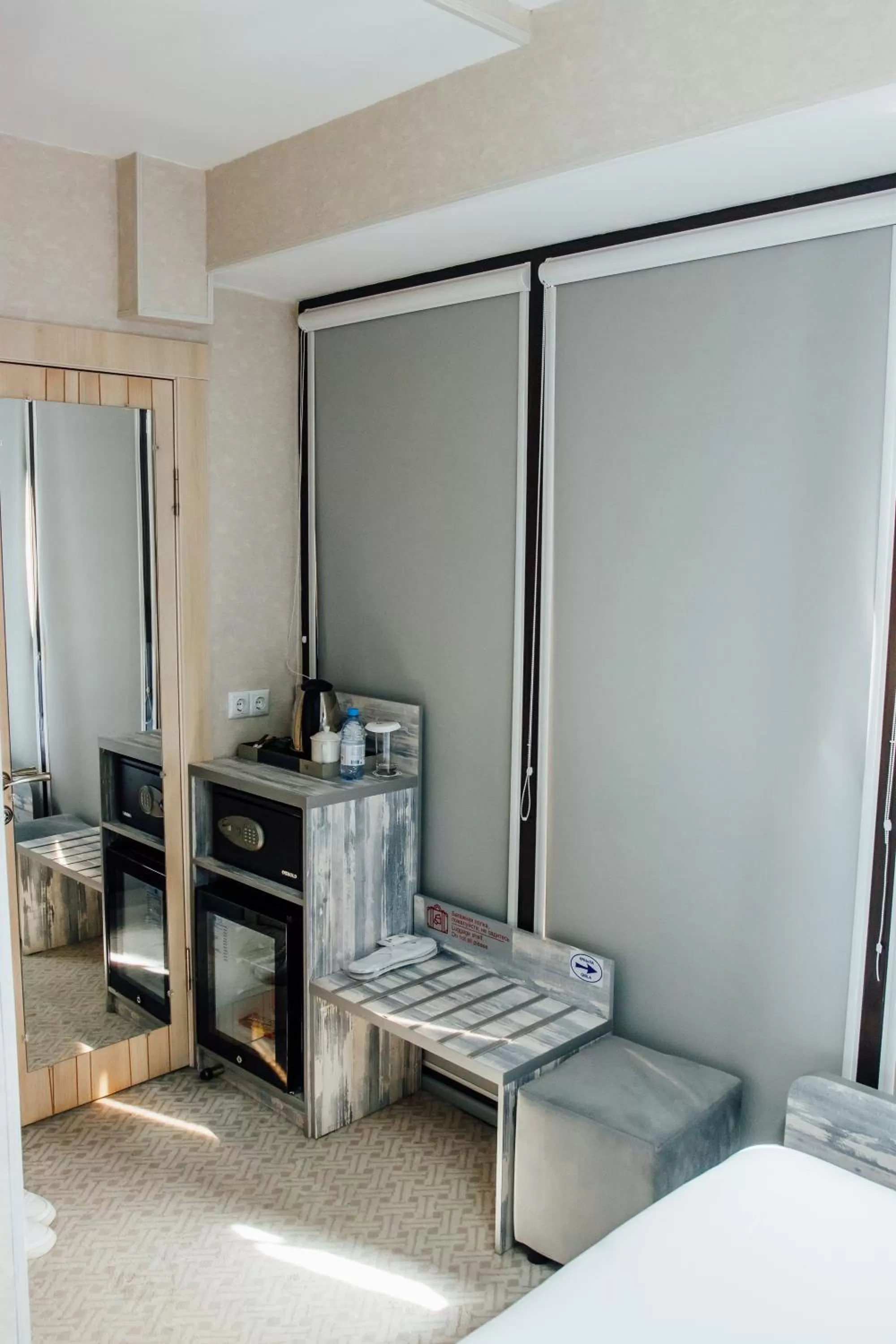 Coffee/tea facilities, Bed in Express City Hotel