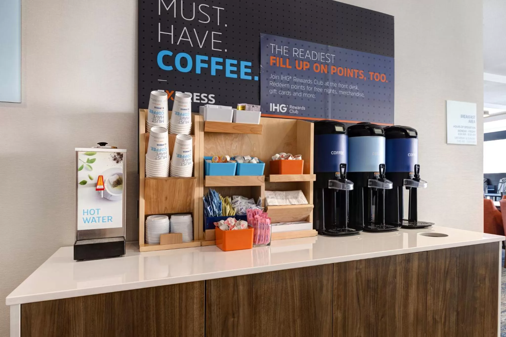 Breakfast in Holiday Inn Express & Suites - Kansas City KU Medical Center by IHG