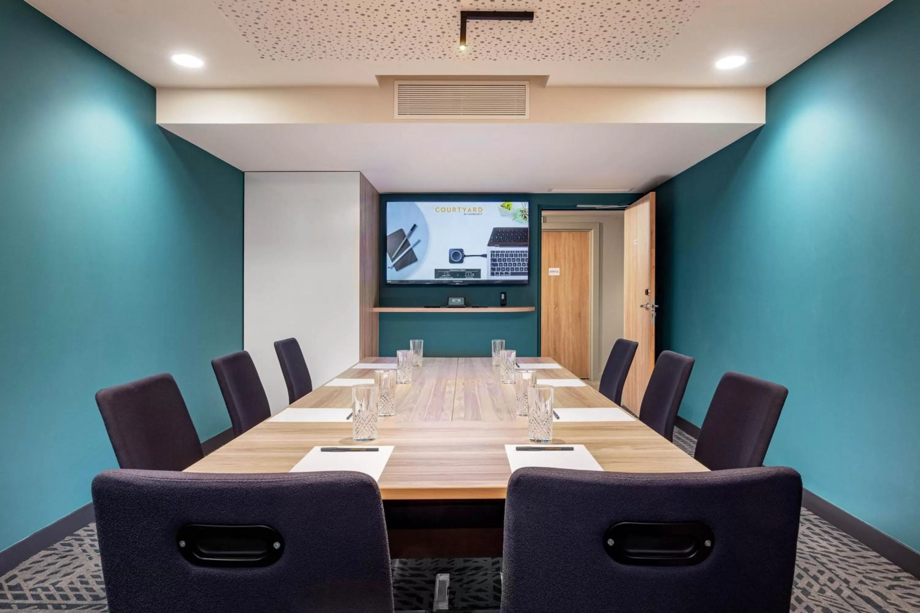 Meeting/conference room in Courtyard by Marriott Paris Charles de Gaulle Central Airport