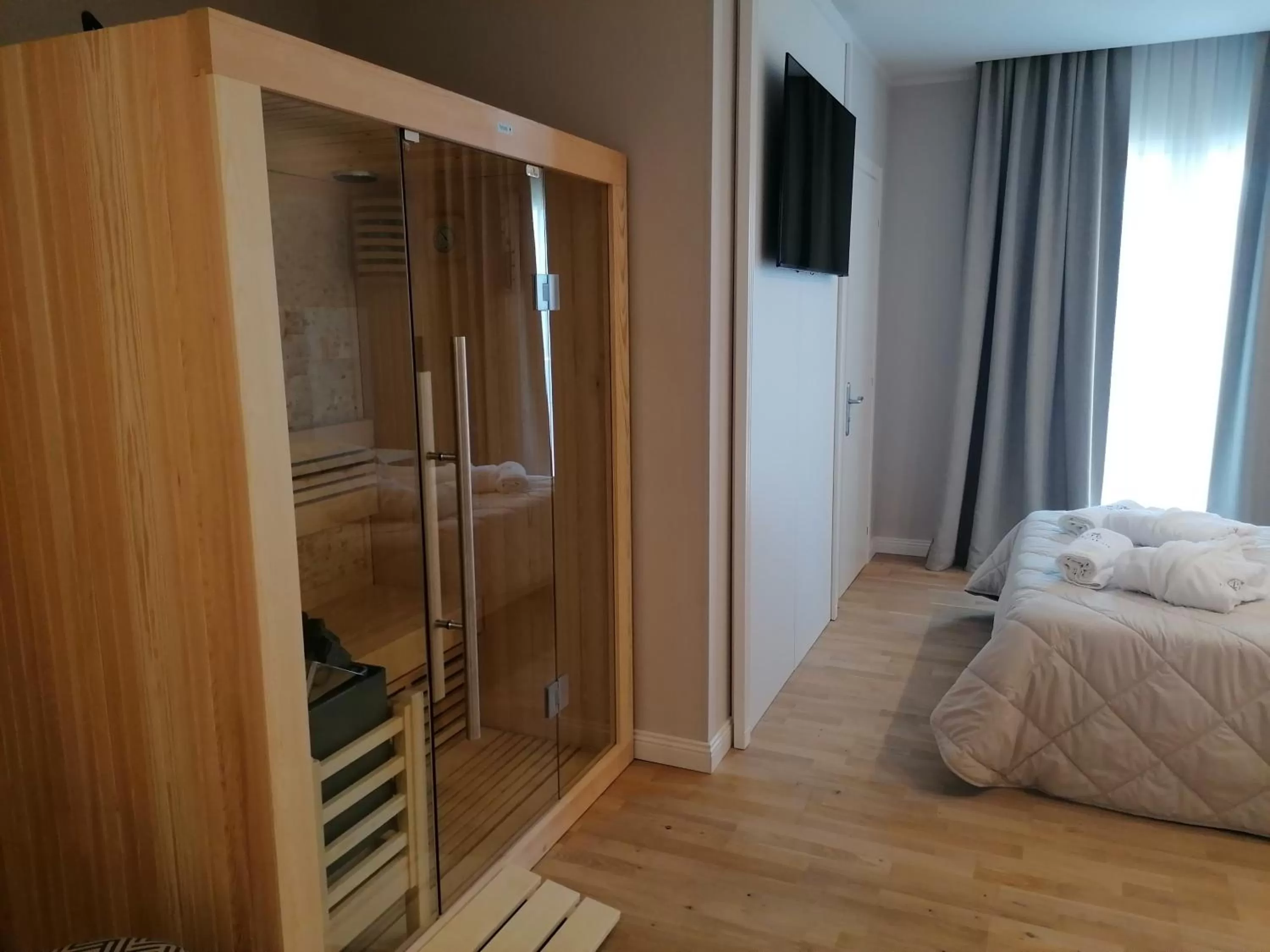 Bed in Platani Hotel