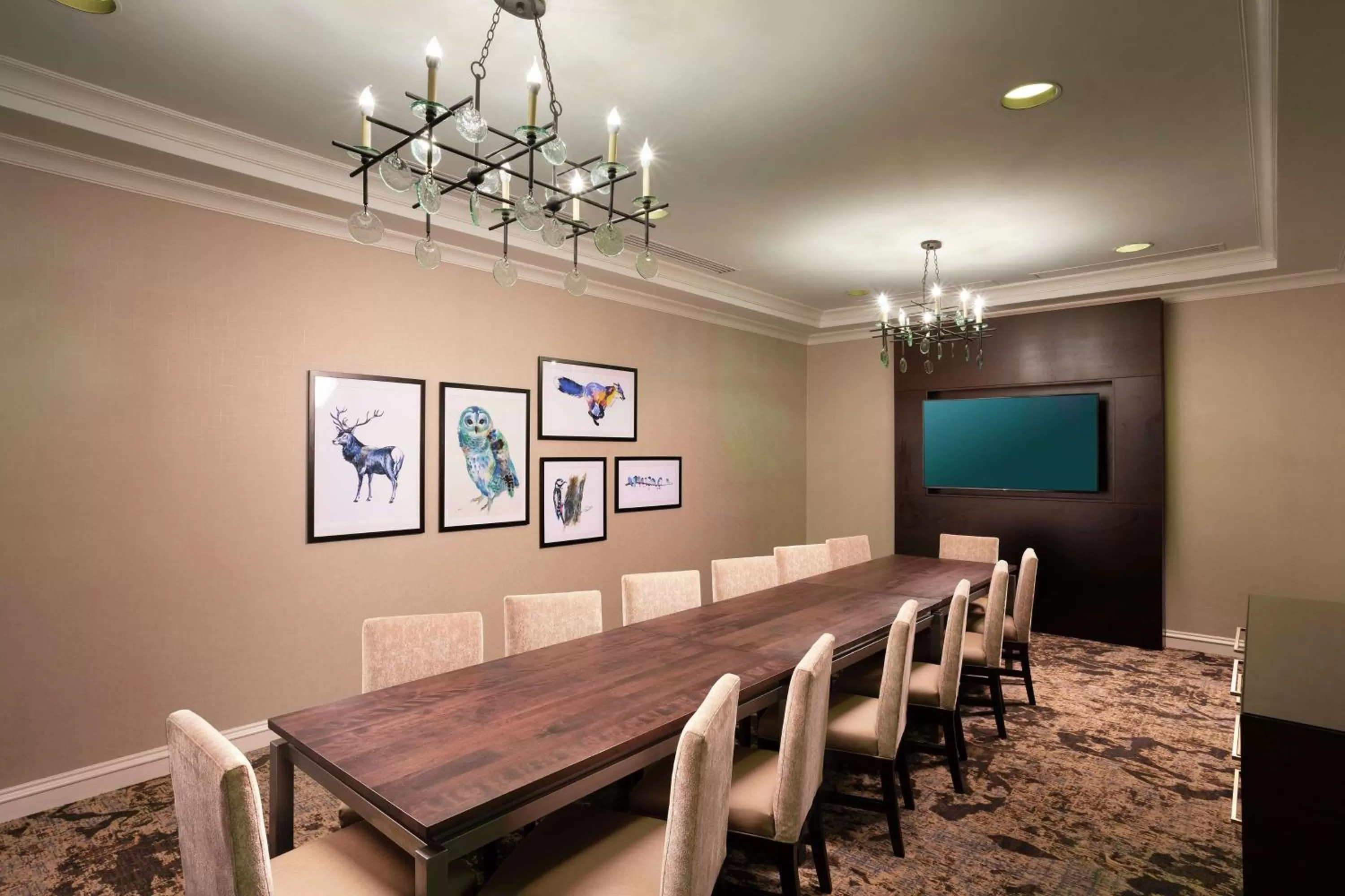 Dining area in DoubleTree by Hilton Hotel Columbia