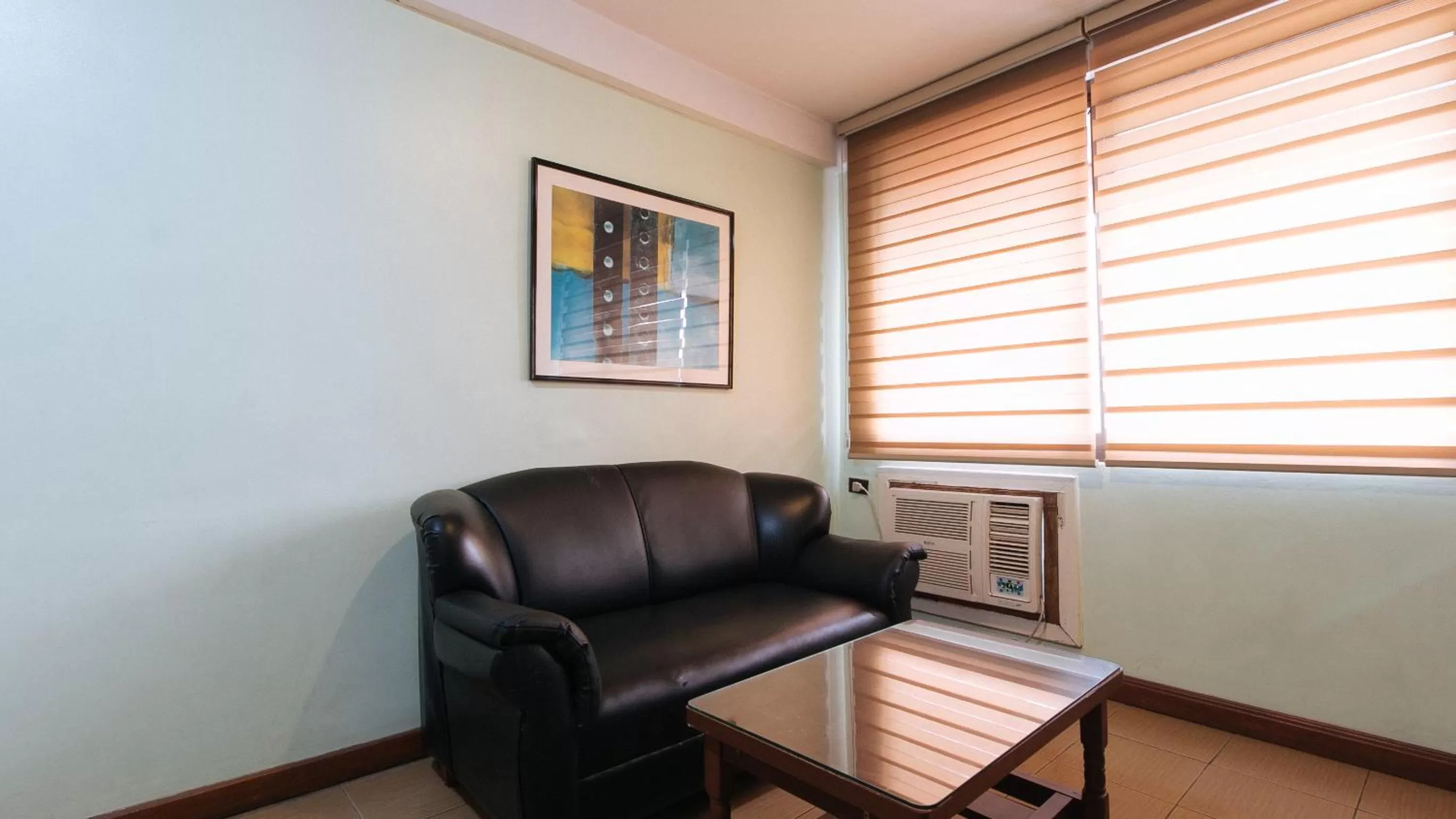 Seating area in RedDoorz at Timog Avenue Quezon City