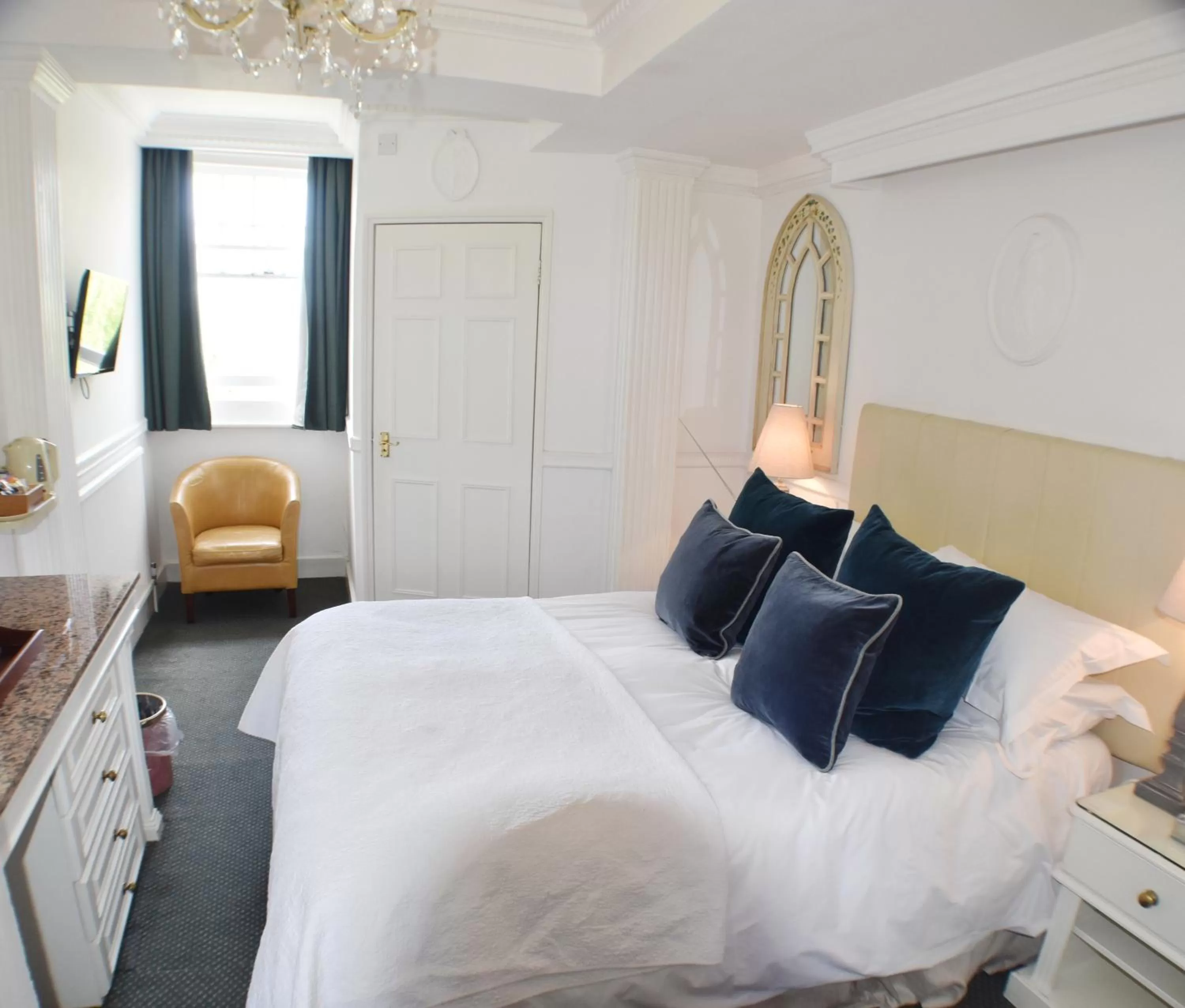 Bed in The Lookout Rye