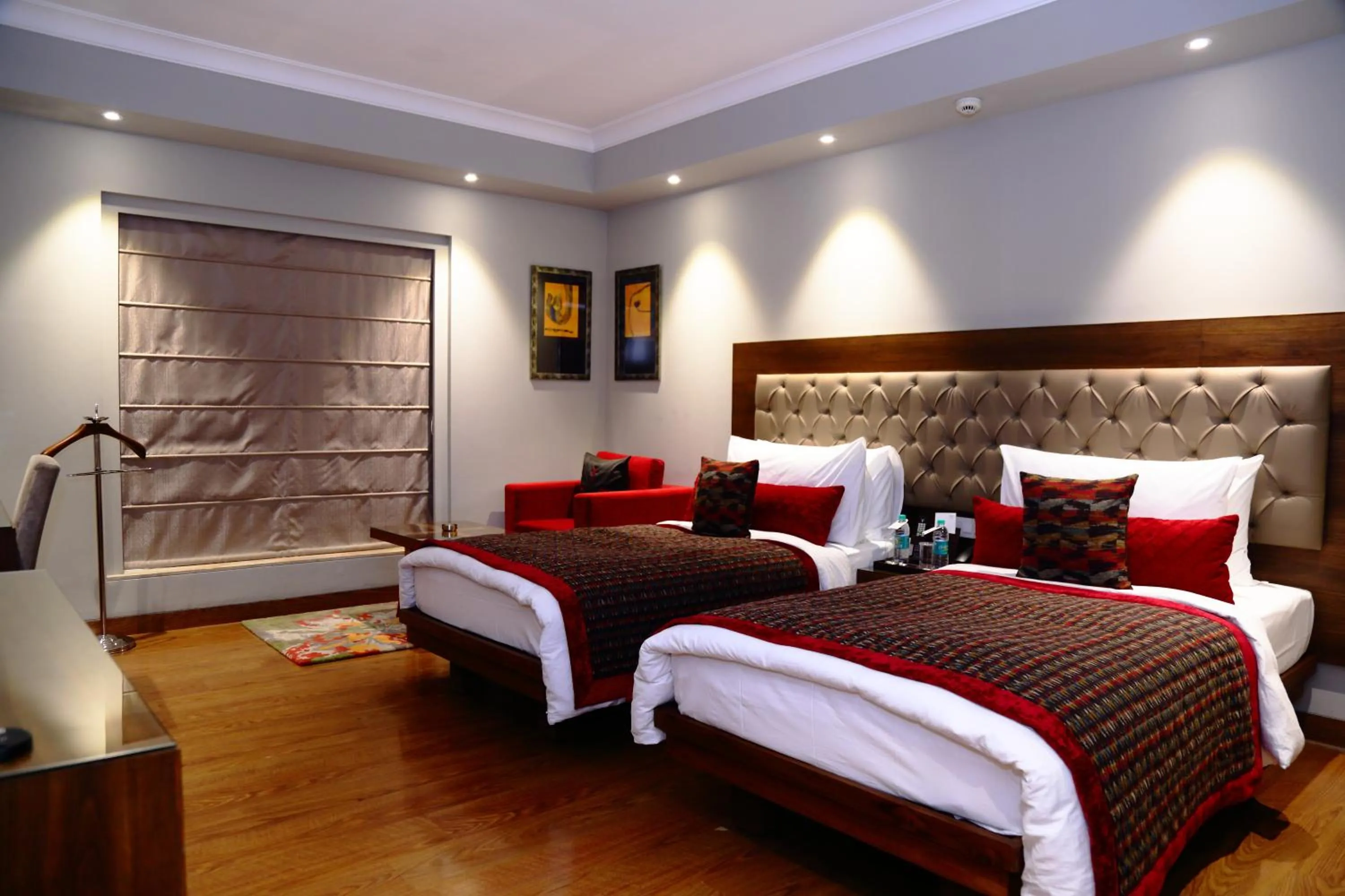 Photo of the whole room, Bed in Fortune Sector 27, Noida - Member ITC Hotels' Group