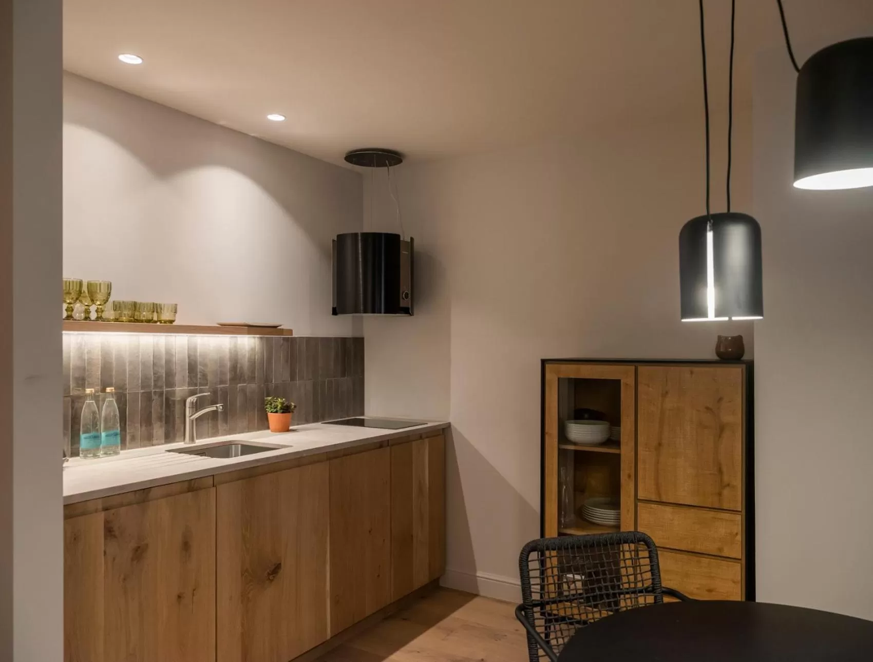 Kitchen or kitchenette in Can Verí Suites