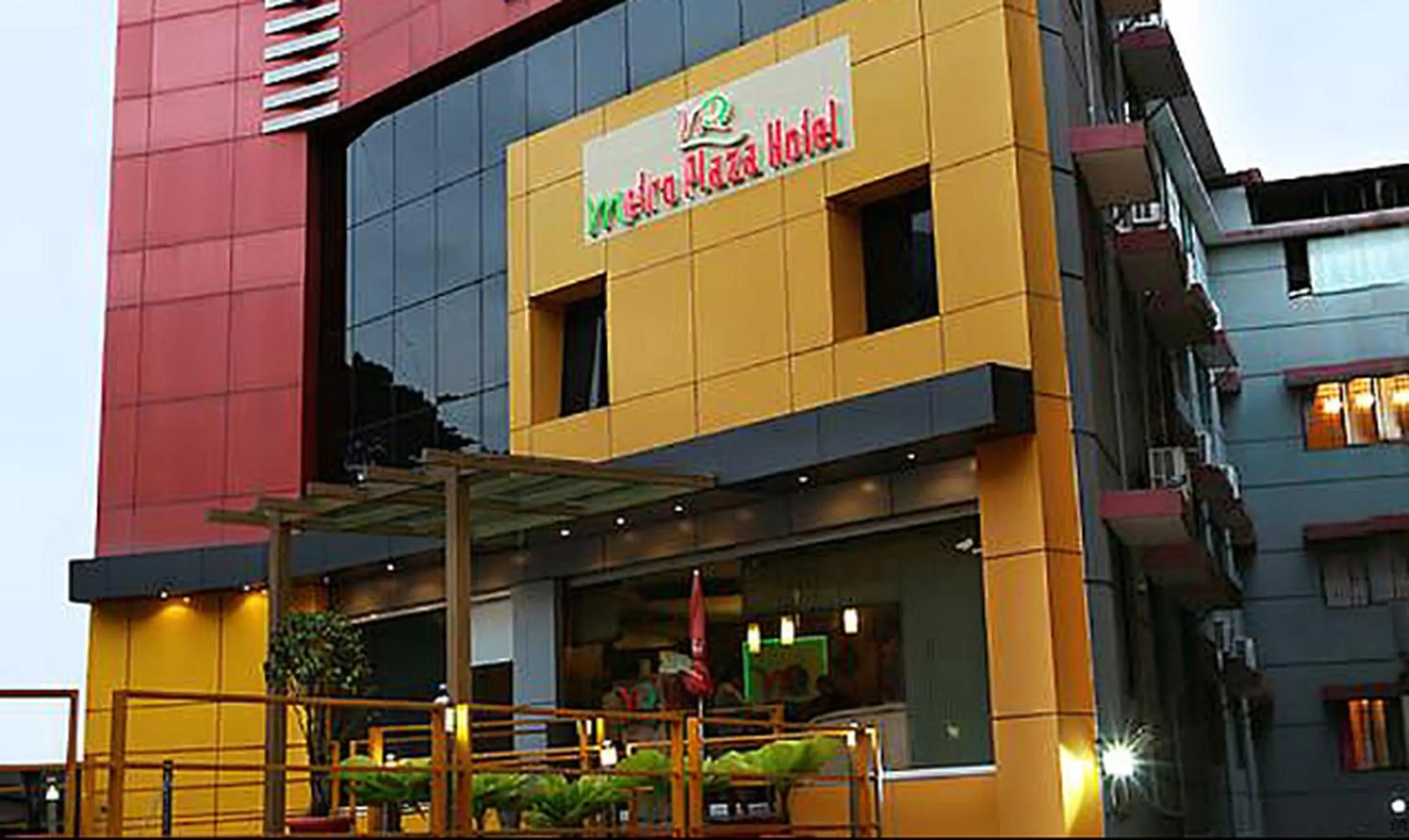Property building in Metro Plaza Hotel by RAK Rooms, Mangaluru