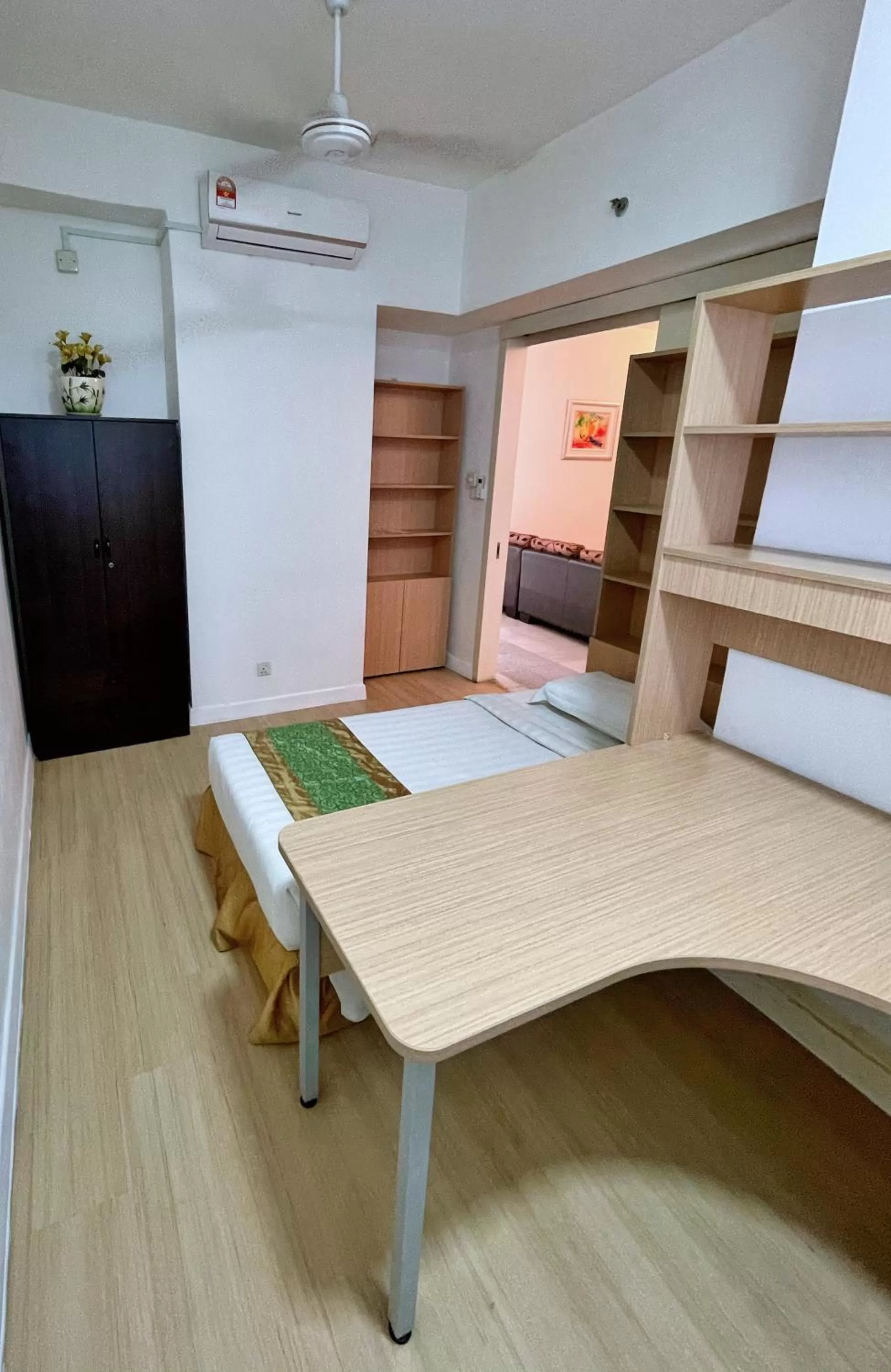 Bed in One-Stop Residence & Hotel