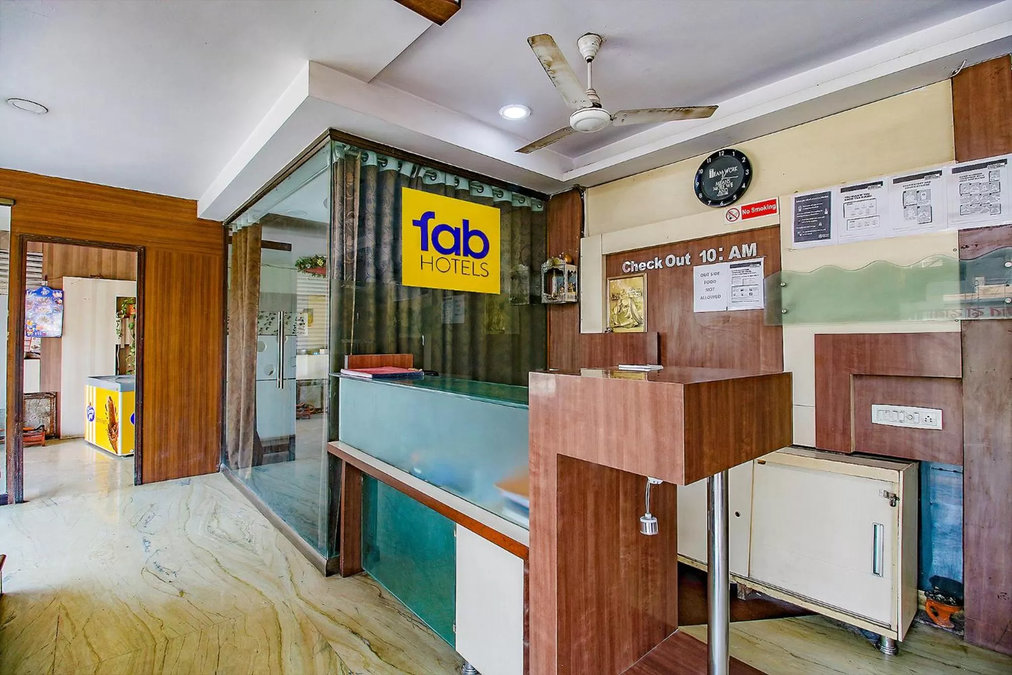 Lobby or reception in FabExpress Maanpreet