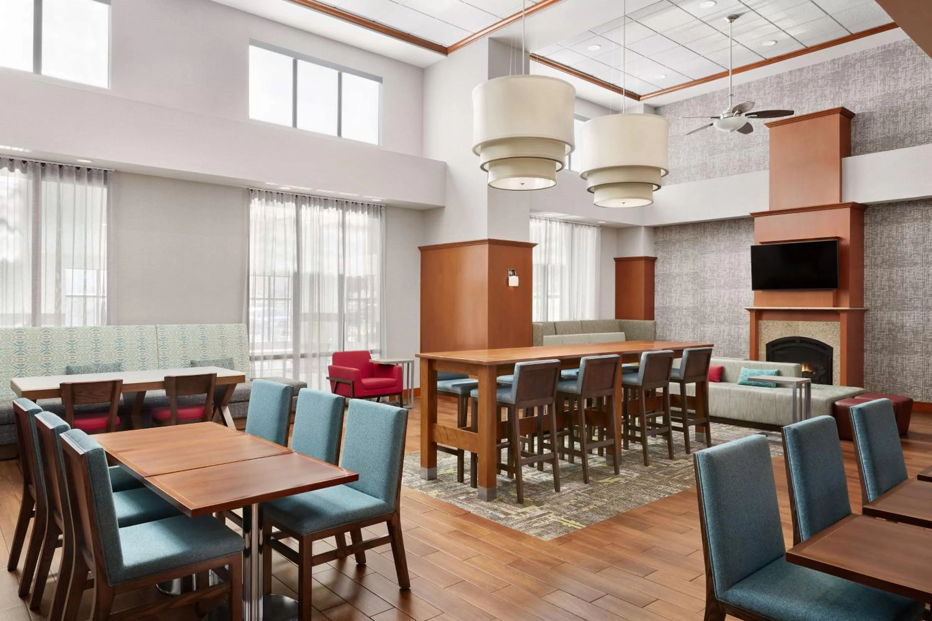 Lobby or reception in Hampton Inn & Suites West Haven
