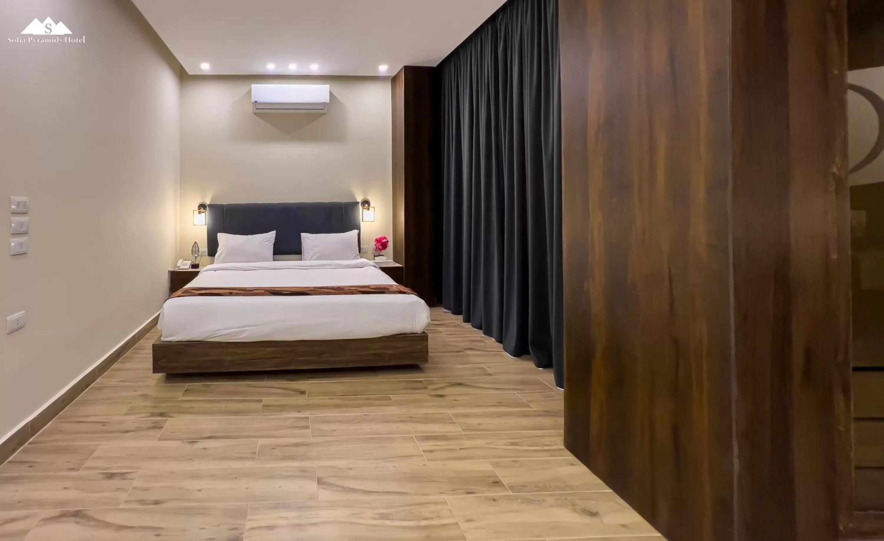 Bed in Sofia Pyramids Hotel