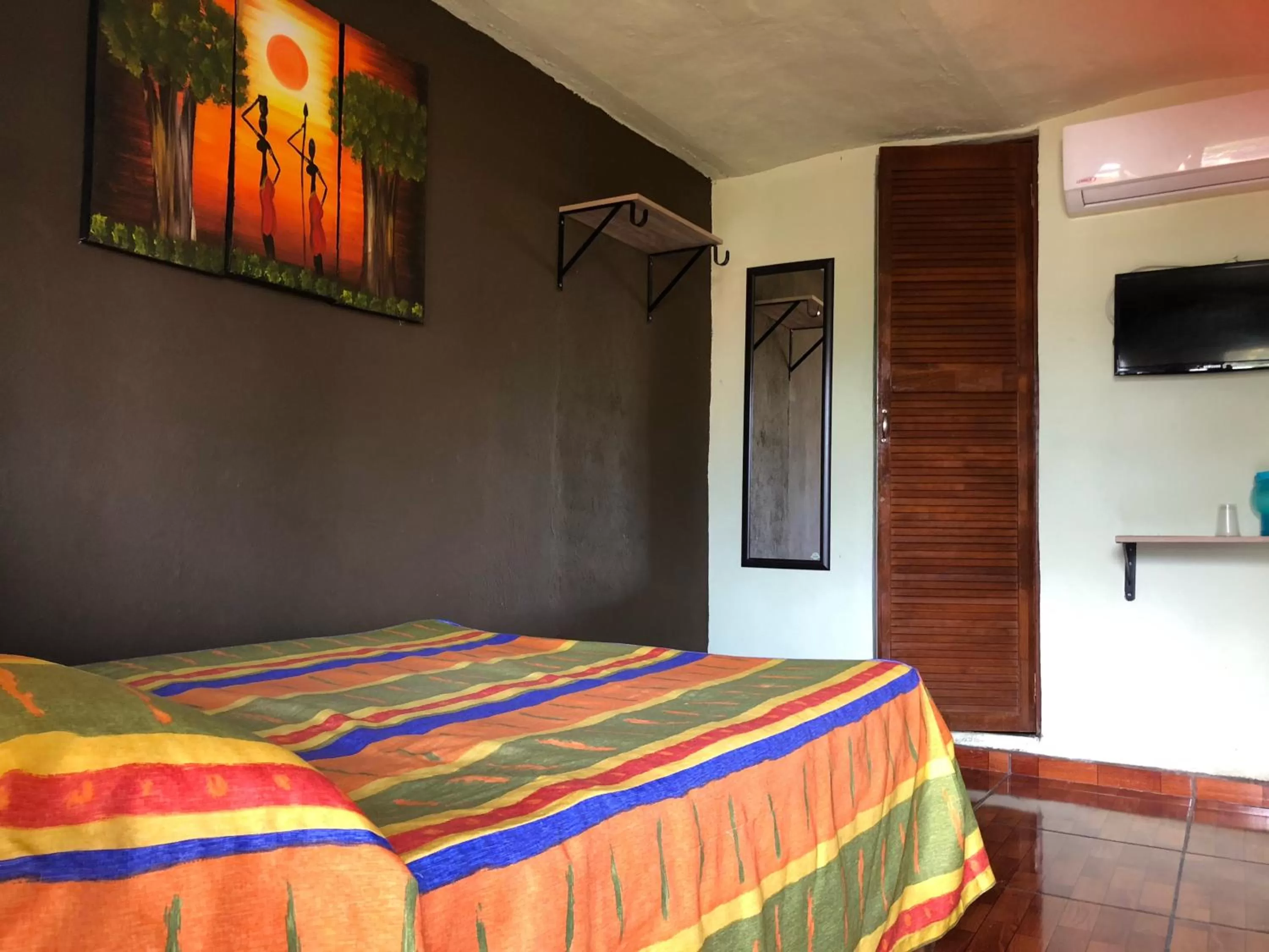 Photo of the whole room, Bed in Hotel Hacienda el Ceboruco