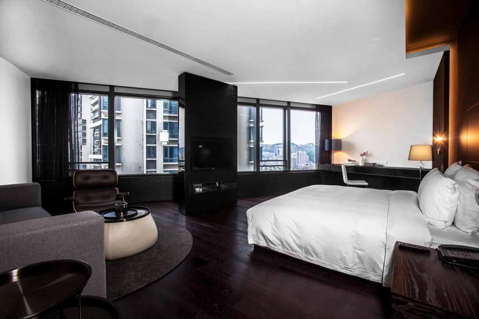 Bedroom, Bed in Shenzhen O Hotel