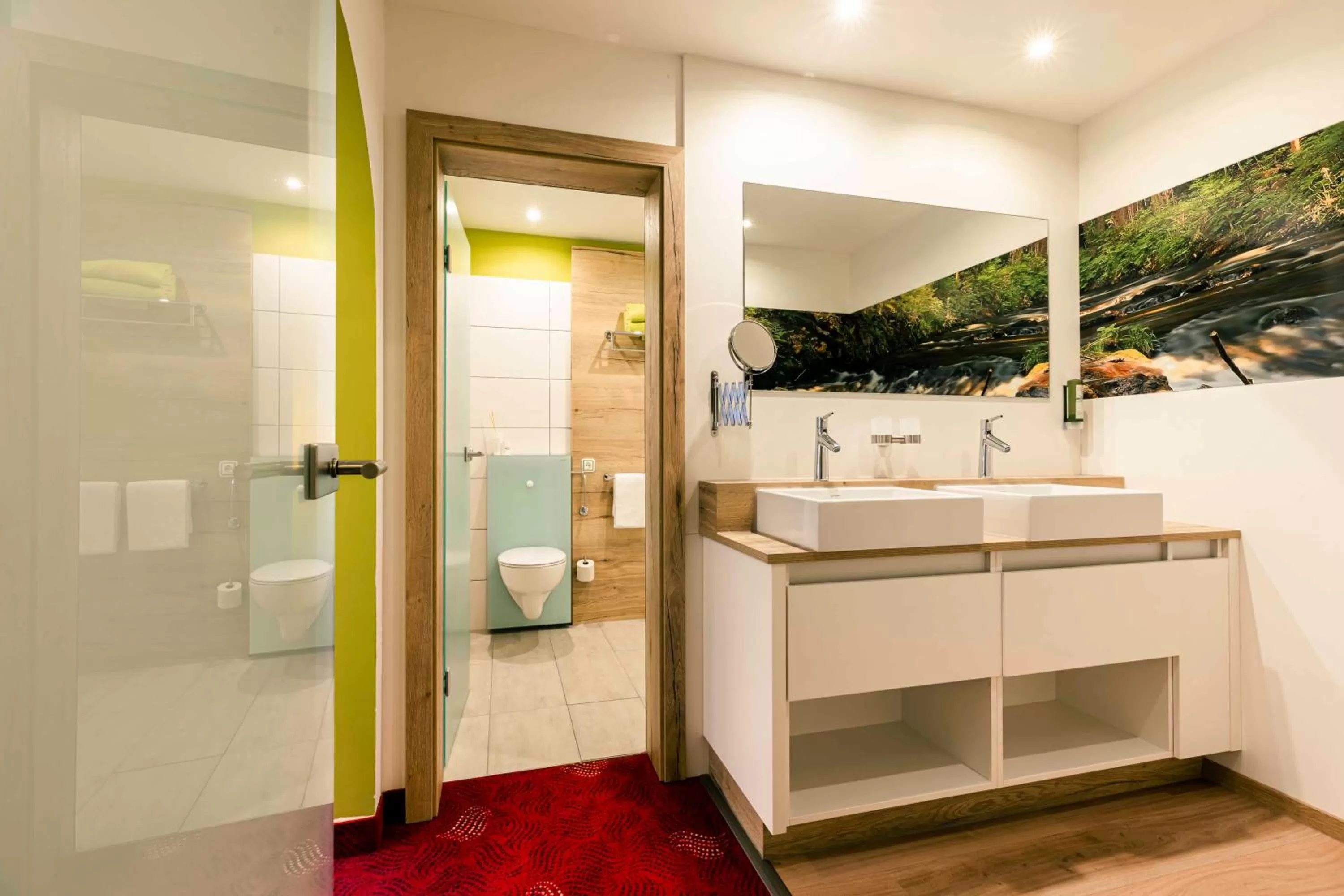 Shower in Landhotel GrünWies -Bonsai-Wellness Garni