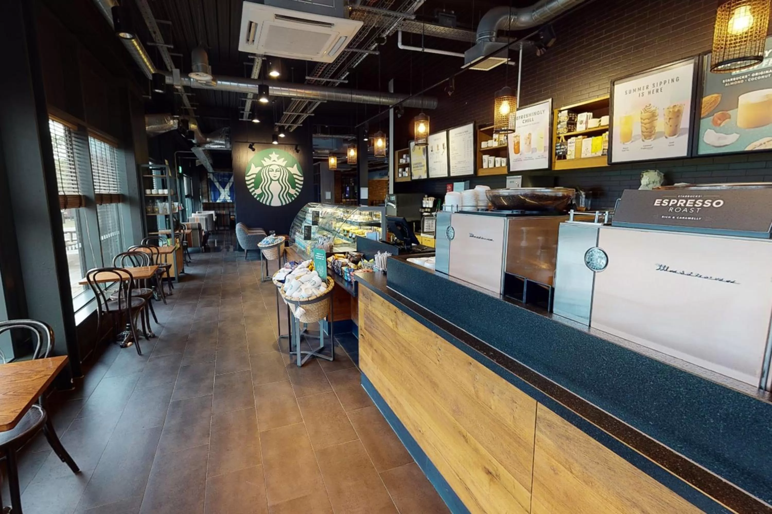 Restaurant/places to eat in Village Hotel Edinburgh