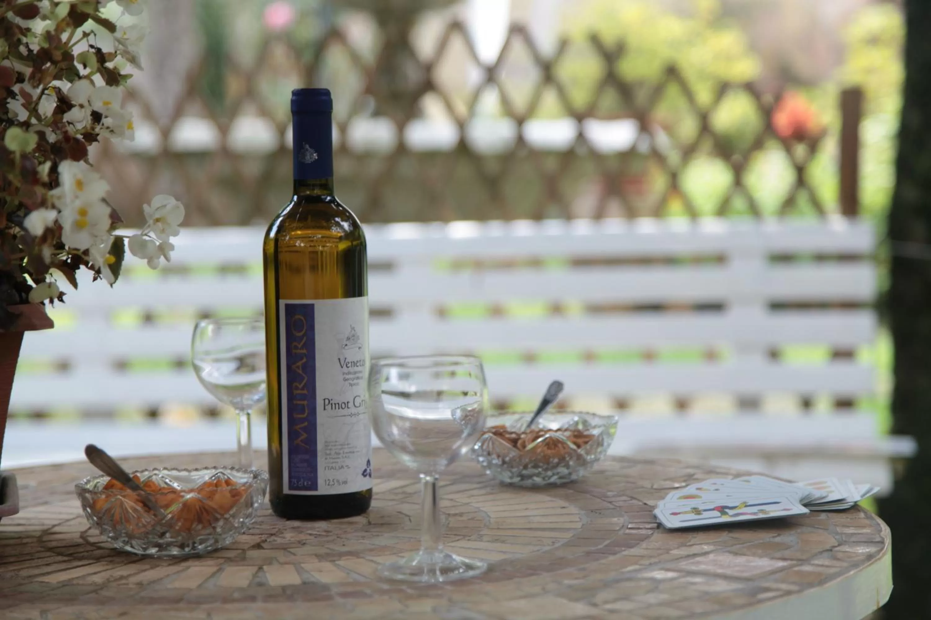 Facade/entrance in Casa del Girasole