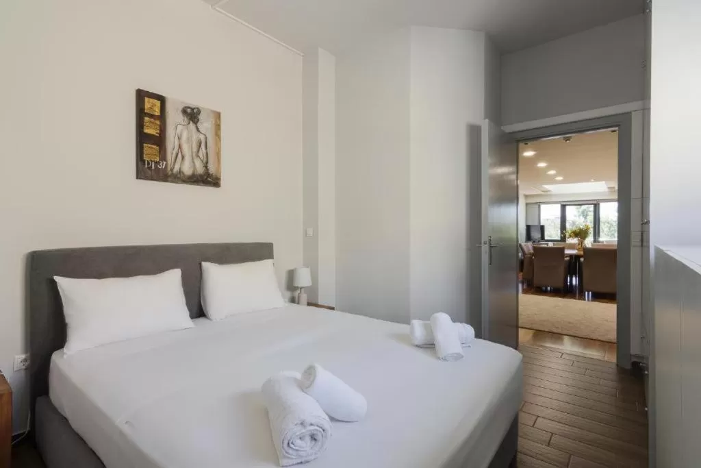 Bedroom, Bed in Arditou Akropolis Apartments-Suites
