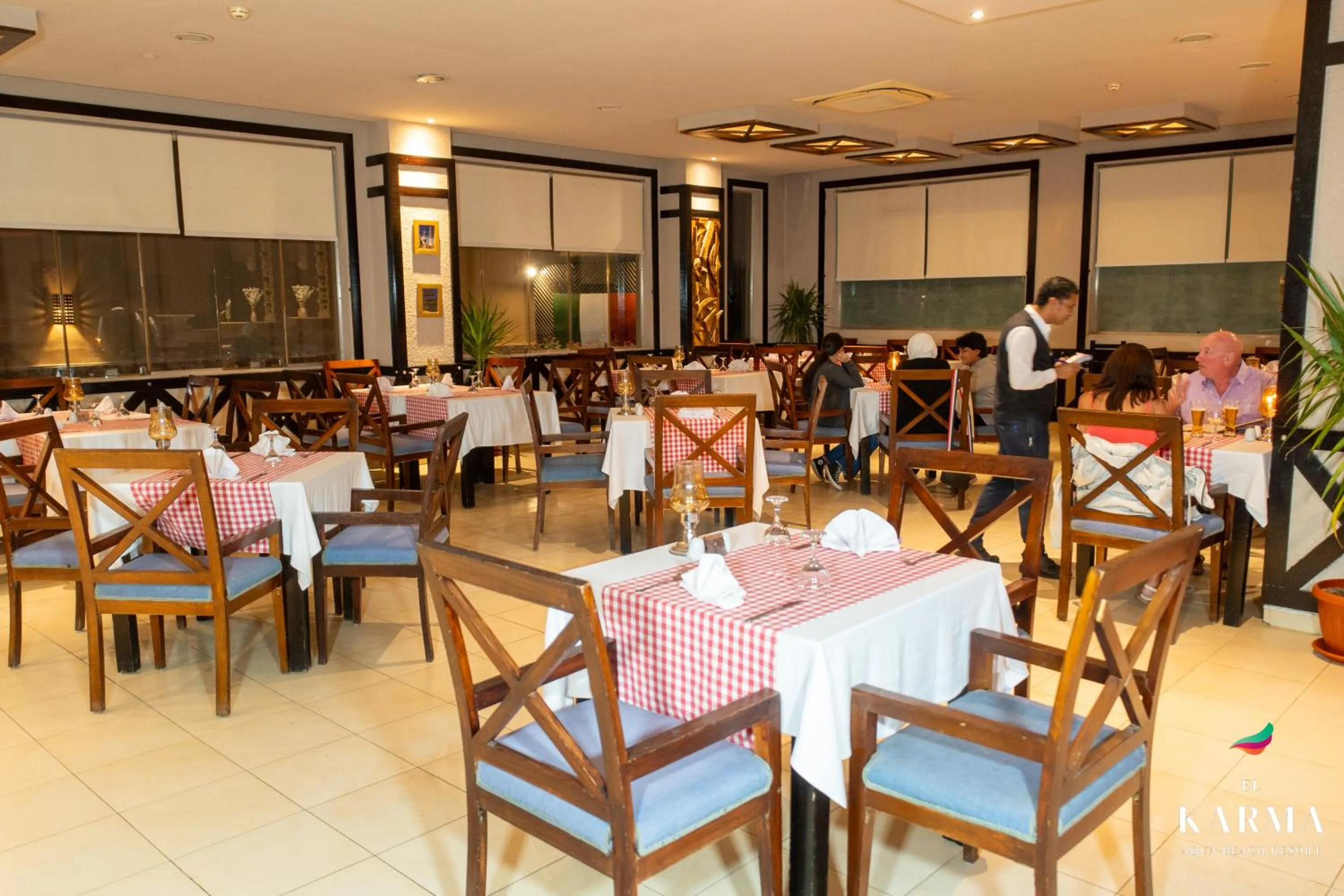 Restaurant/places to eat in El Karma Beach Resort & Aqua Park - Hurghada