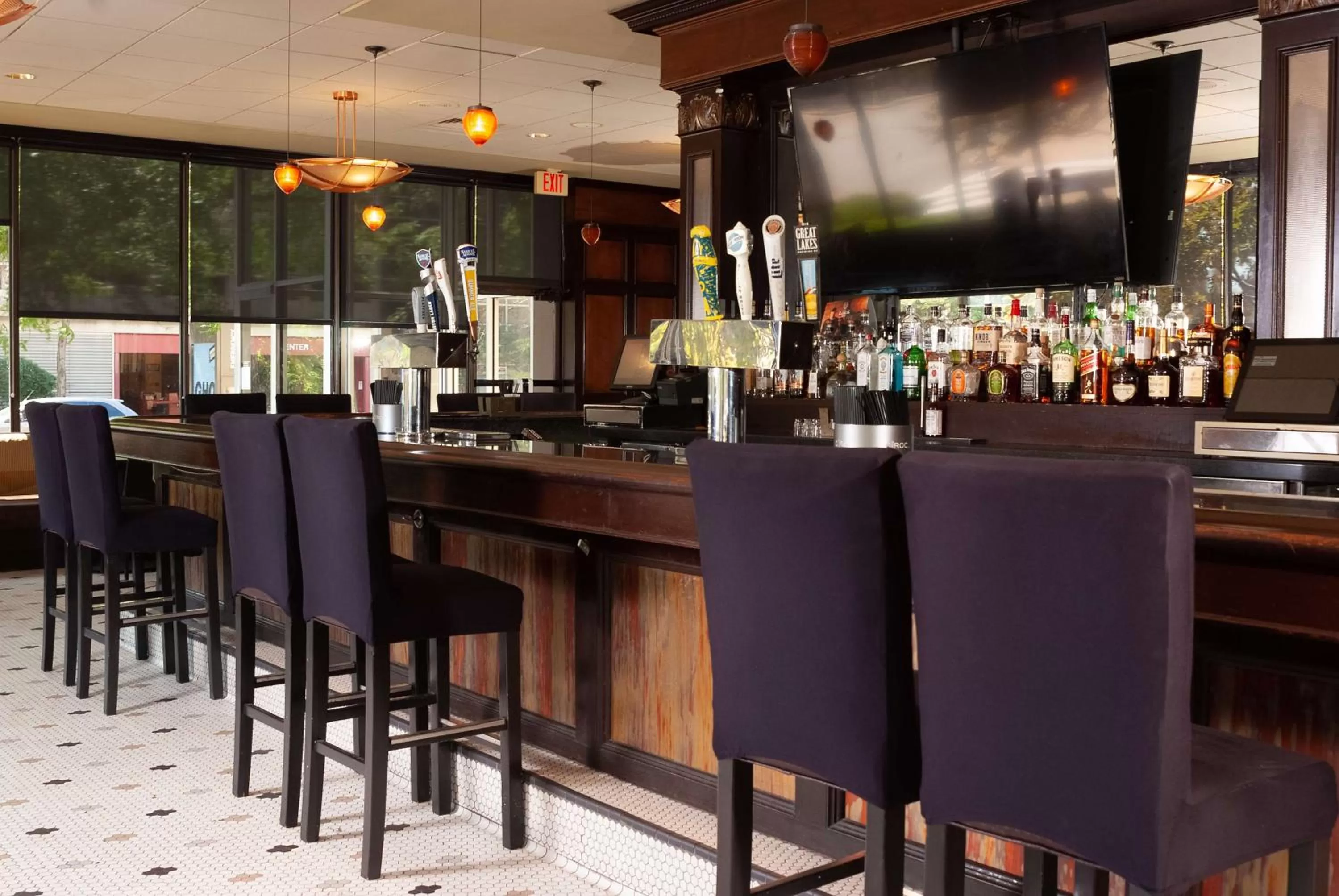 Lounge or bar in DoubleTree by Hilton Hotel Cleveland Downtown - Lakeside