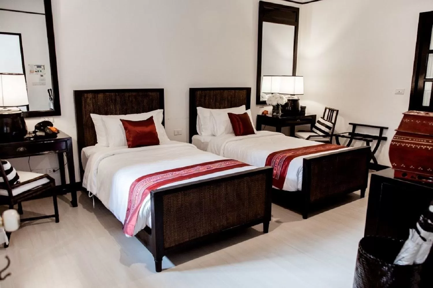 Bedroom, Bed in 99 The Heritage Hotel