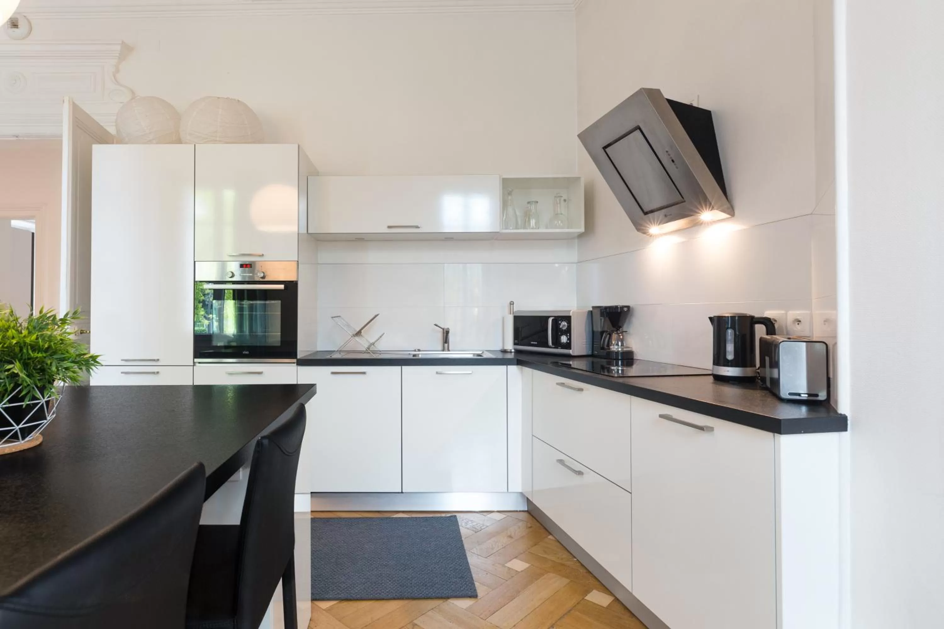 Kitchen or kitchenette, Kitchen/Kitchenette in Appartement Luxueux Centre Ville