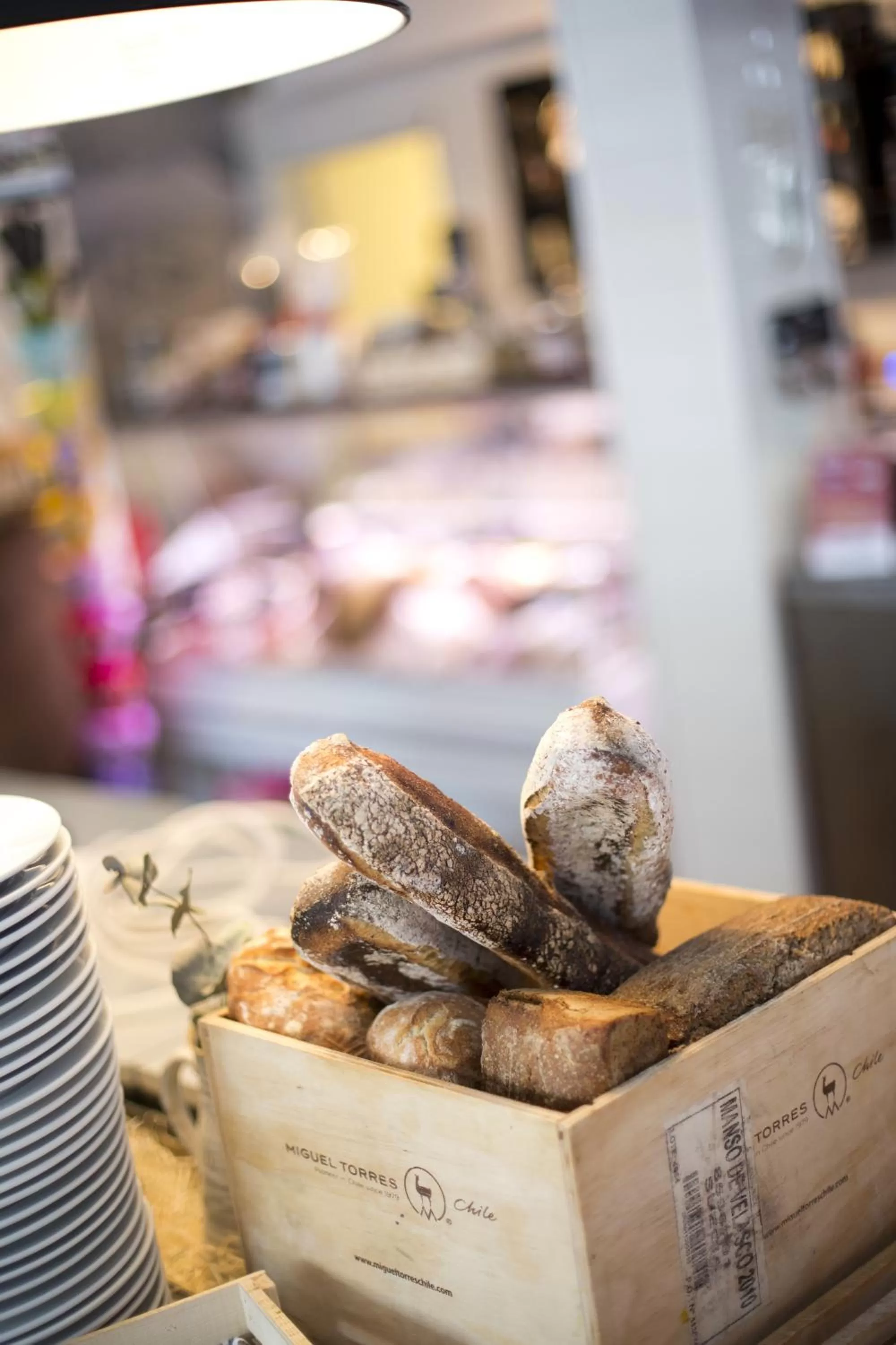 Restaurant/places to eat in SPiS Hotel & Hostel