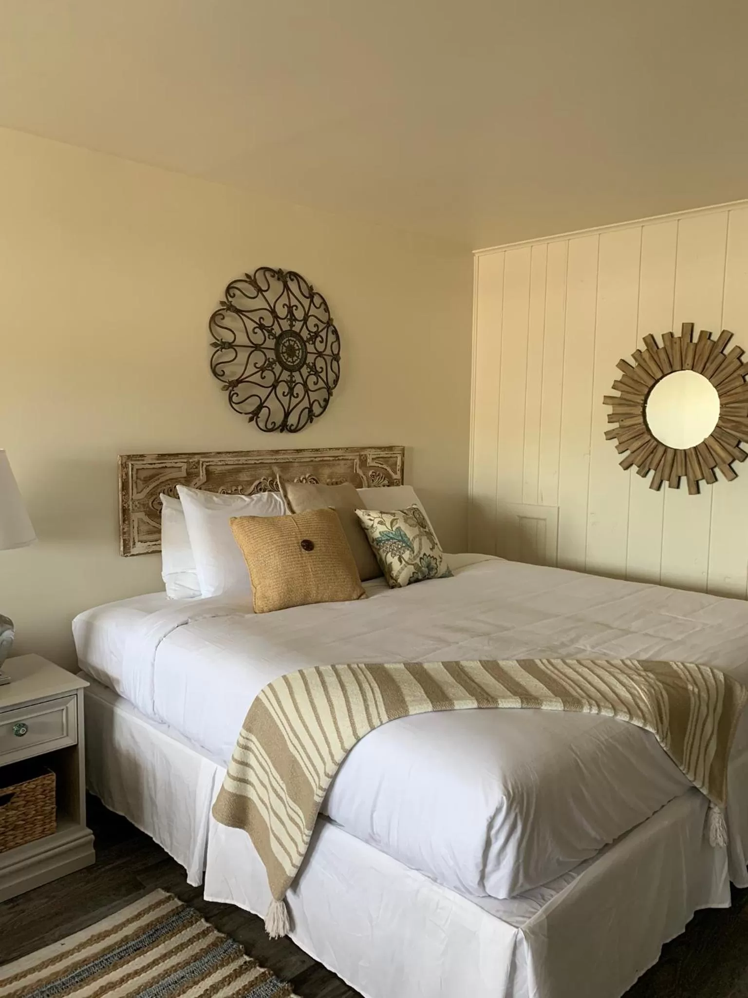 Bed in Ocean Glass Inn