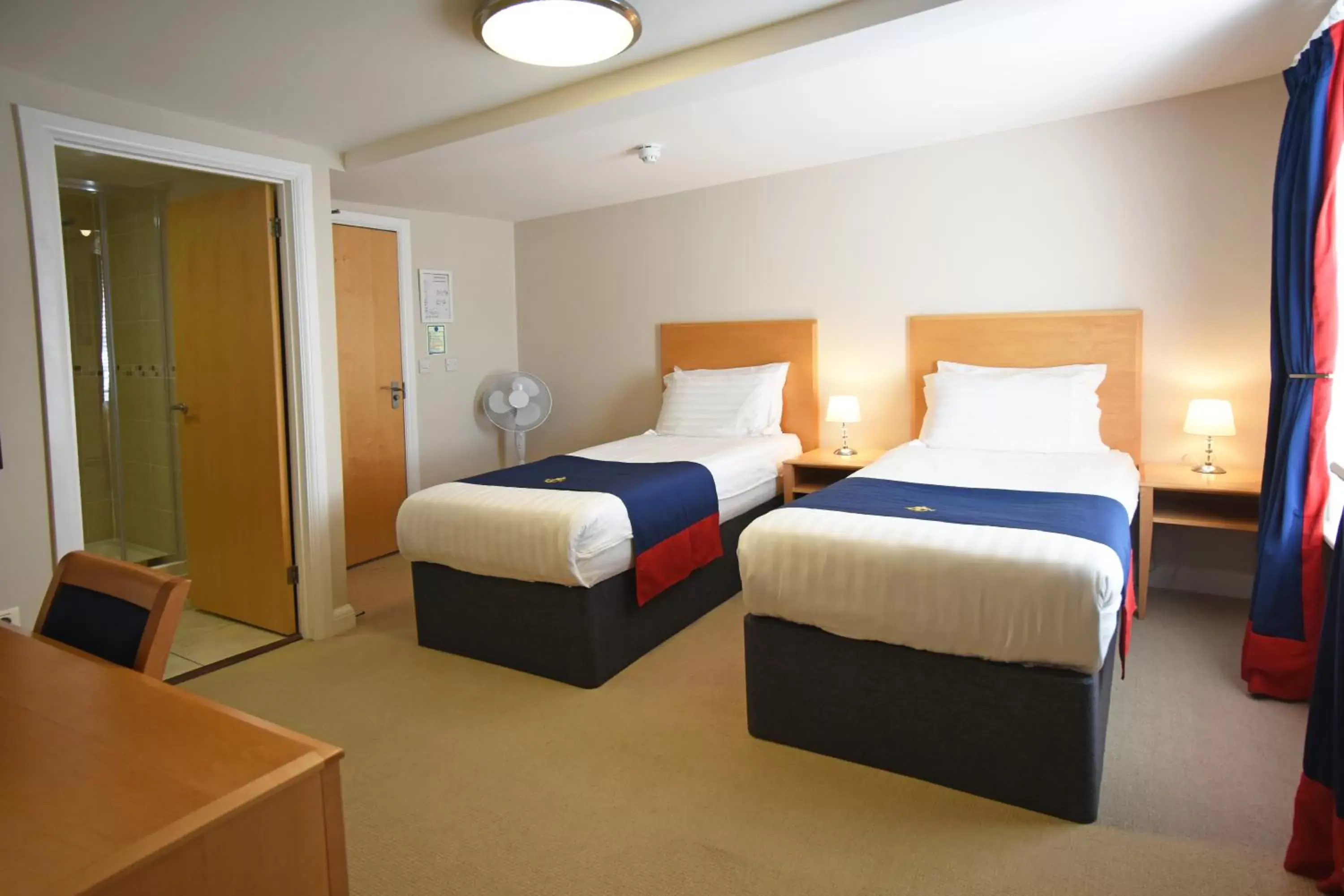 Twin Room in Royal Southern Yacht Club Twin Room in Royal Southern Yacht Club