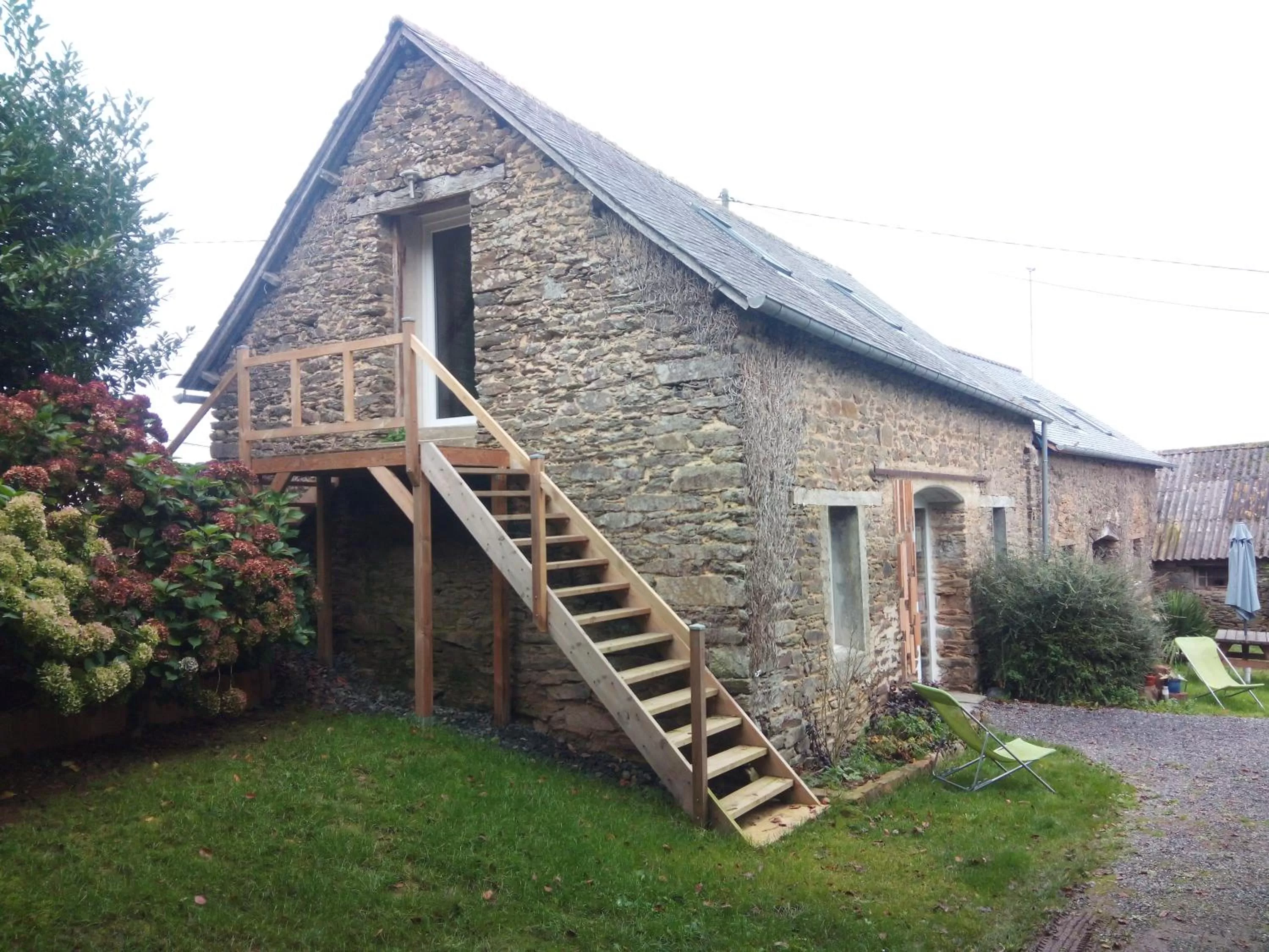 Facade/entrance, Property Building in Le Jardin Enchanteur, chaleureuse maison d'hôtes calme et accueillante